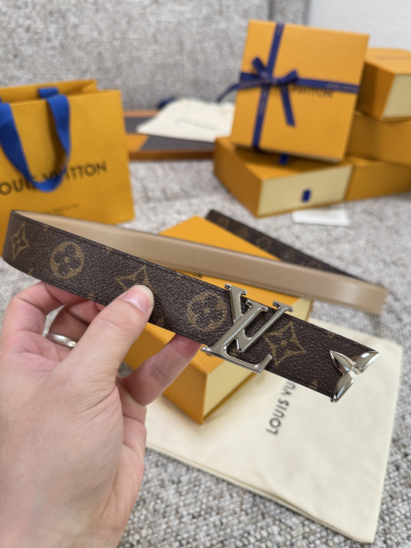 Lv belt-71