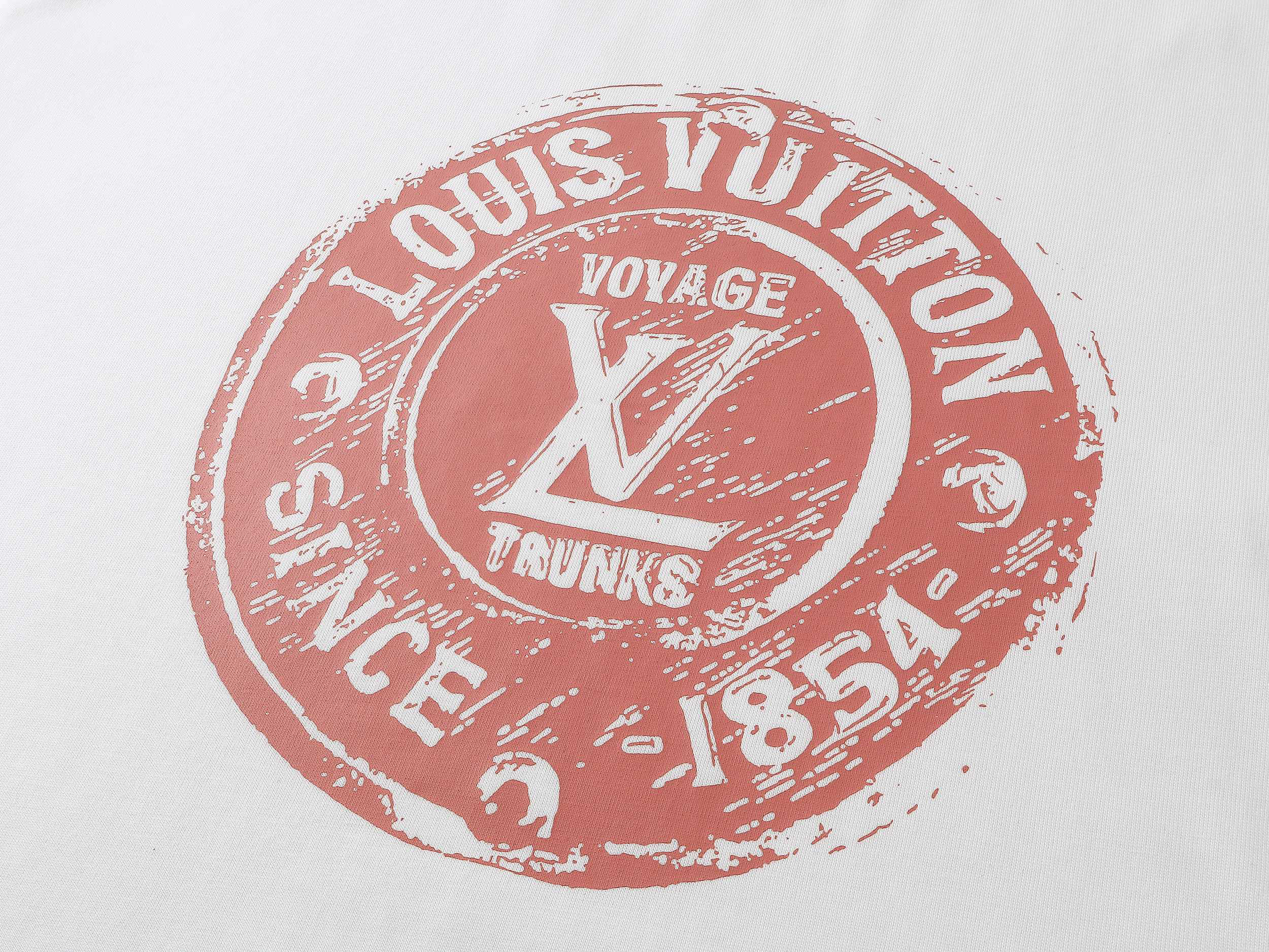 LV clothing-243