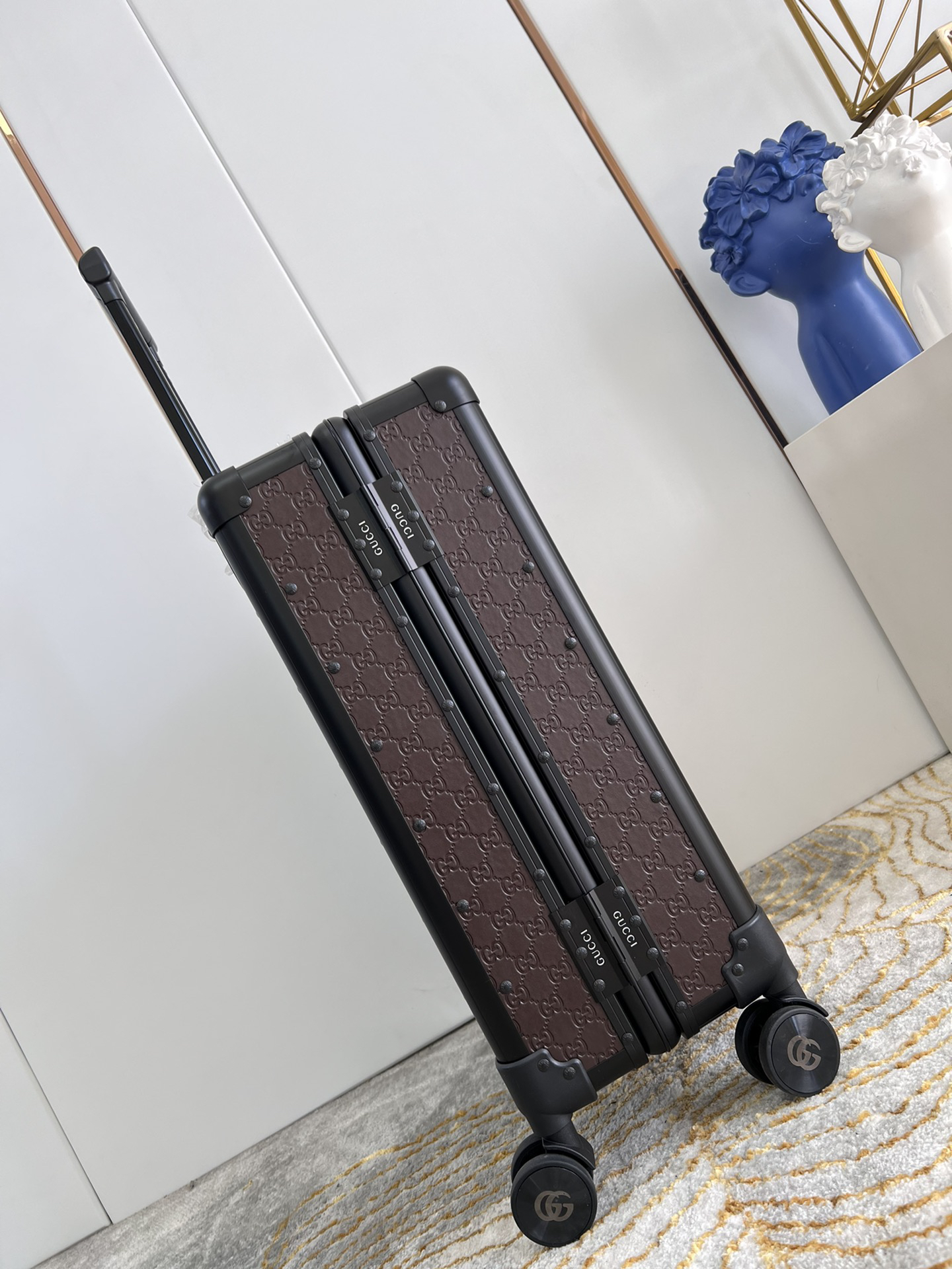 Gucci luggage-24