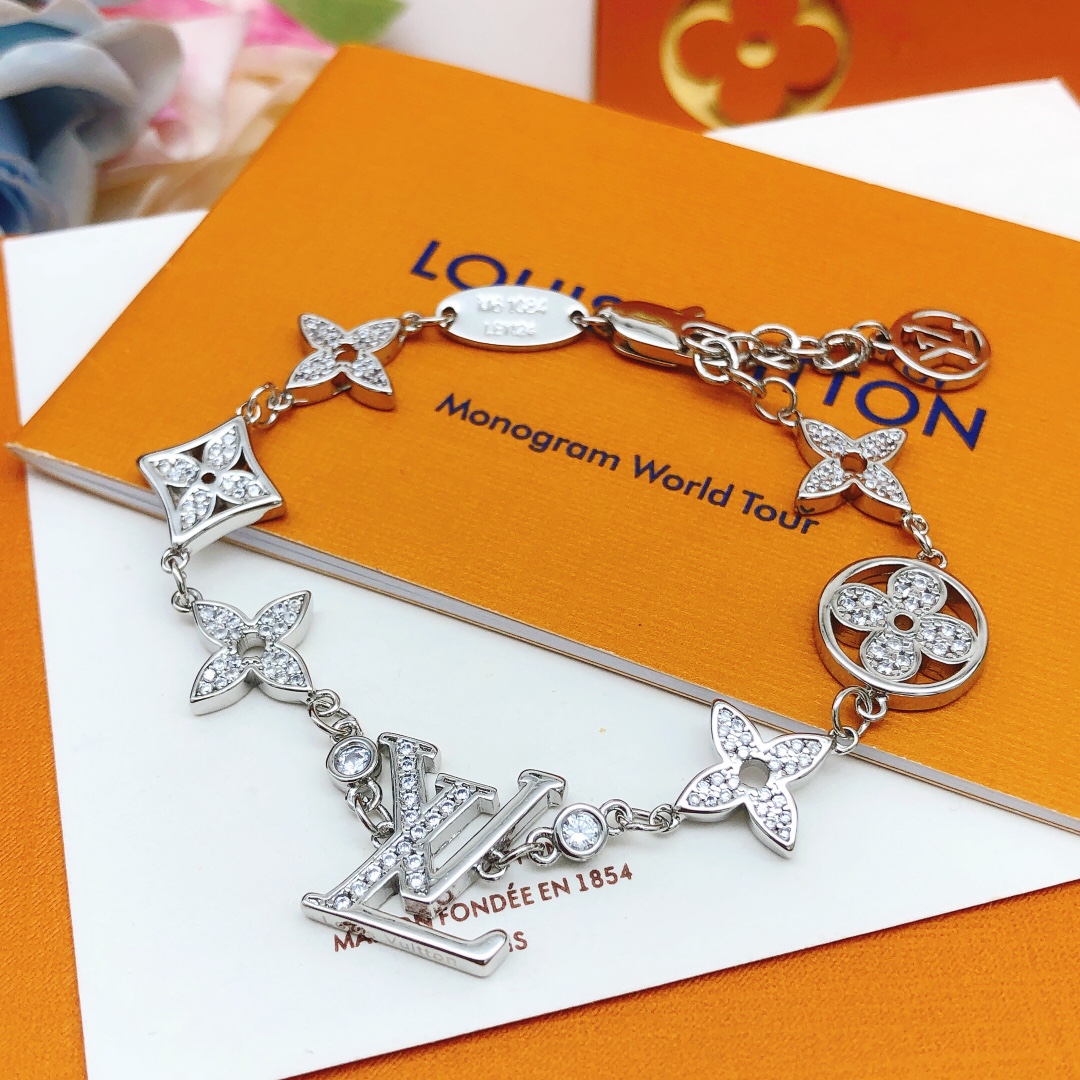 LV Bracelet-19