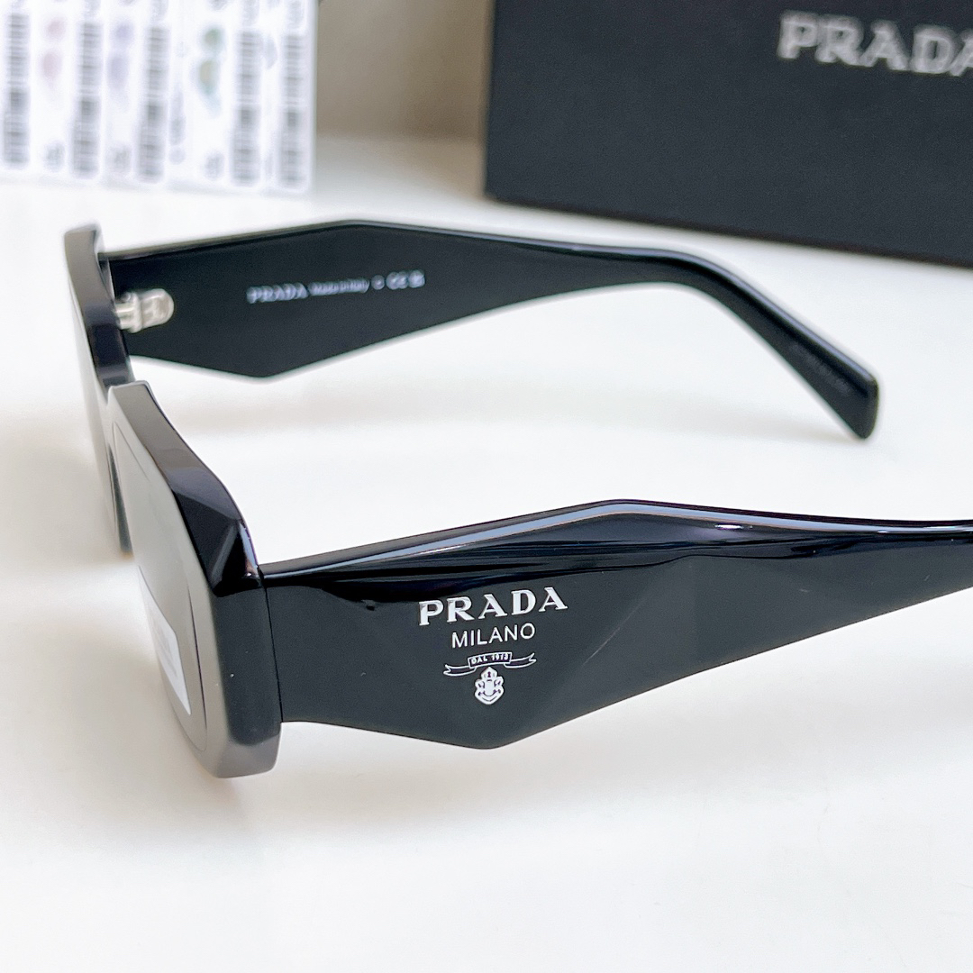 Prada glasses-3