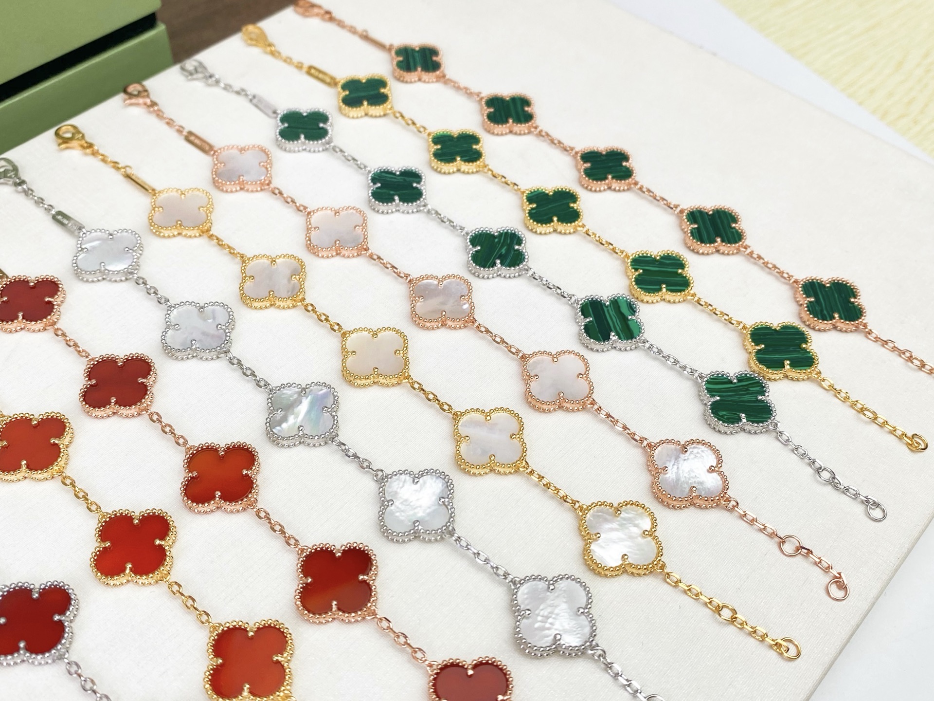 Van Cleef & Arpels Bracelet-24