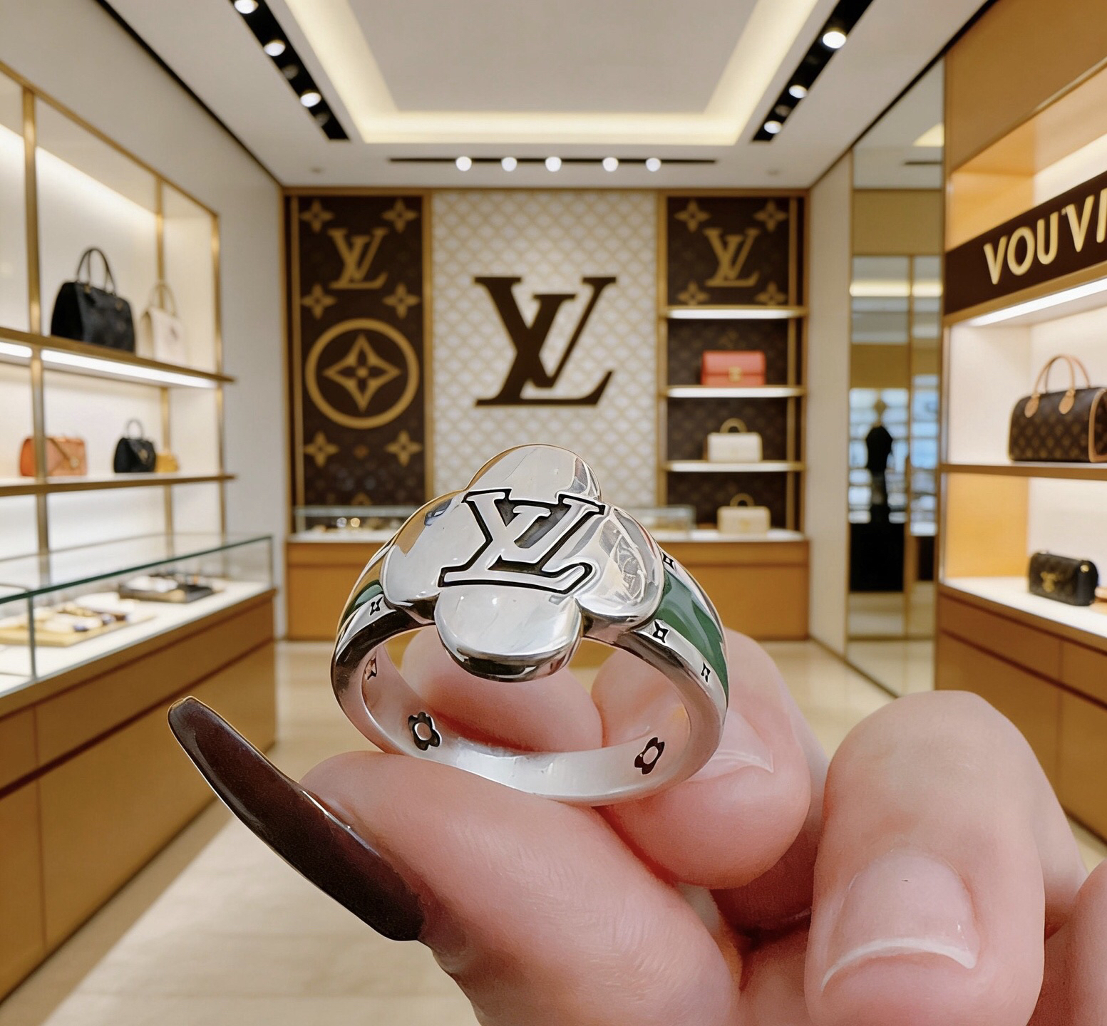 LV ring-5