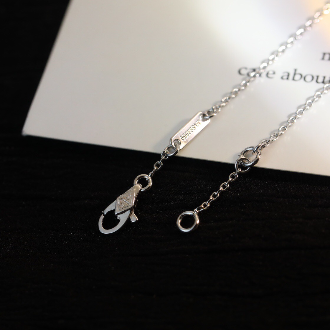 Van Cleef & Arpels Bracelet-38