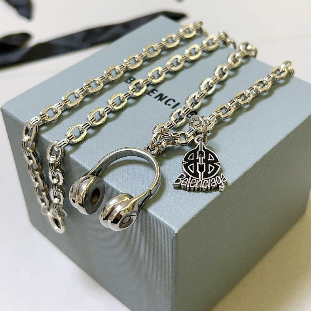 Balenciaga necklace-64