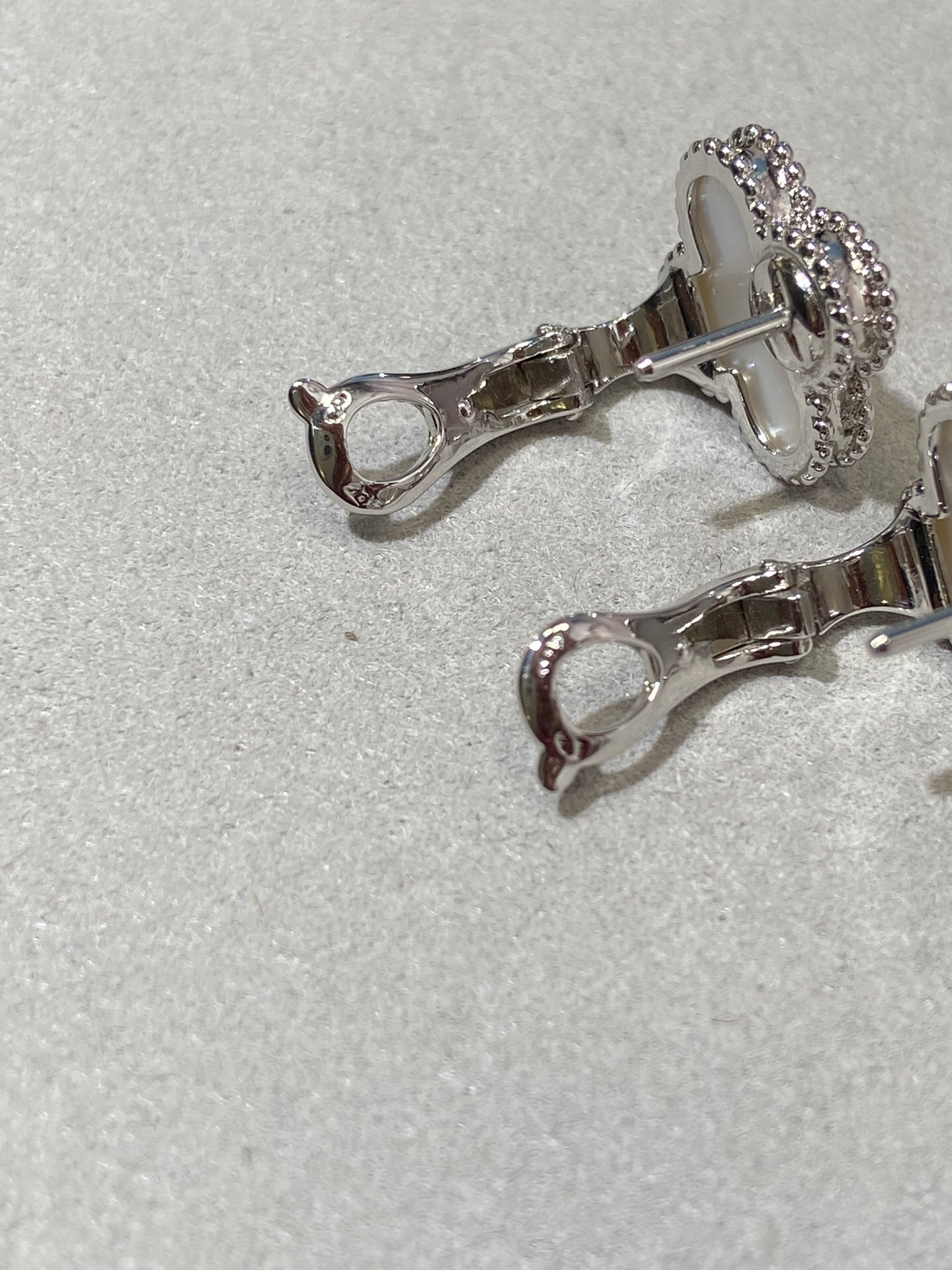 Van Cleef & Arpels earring-3