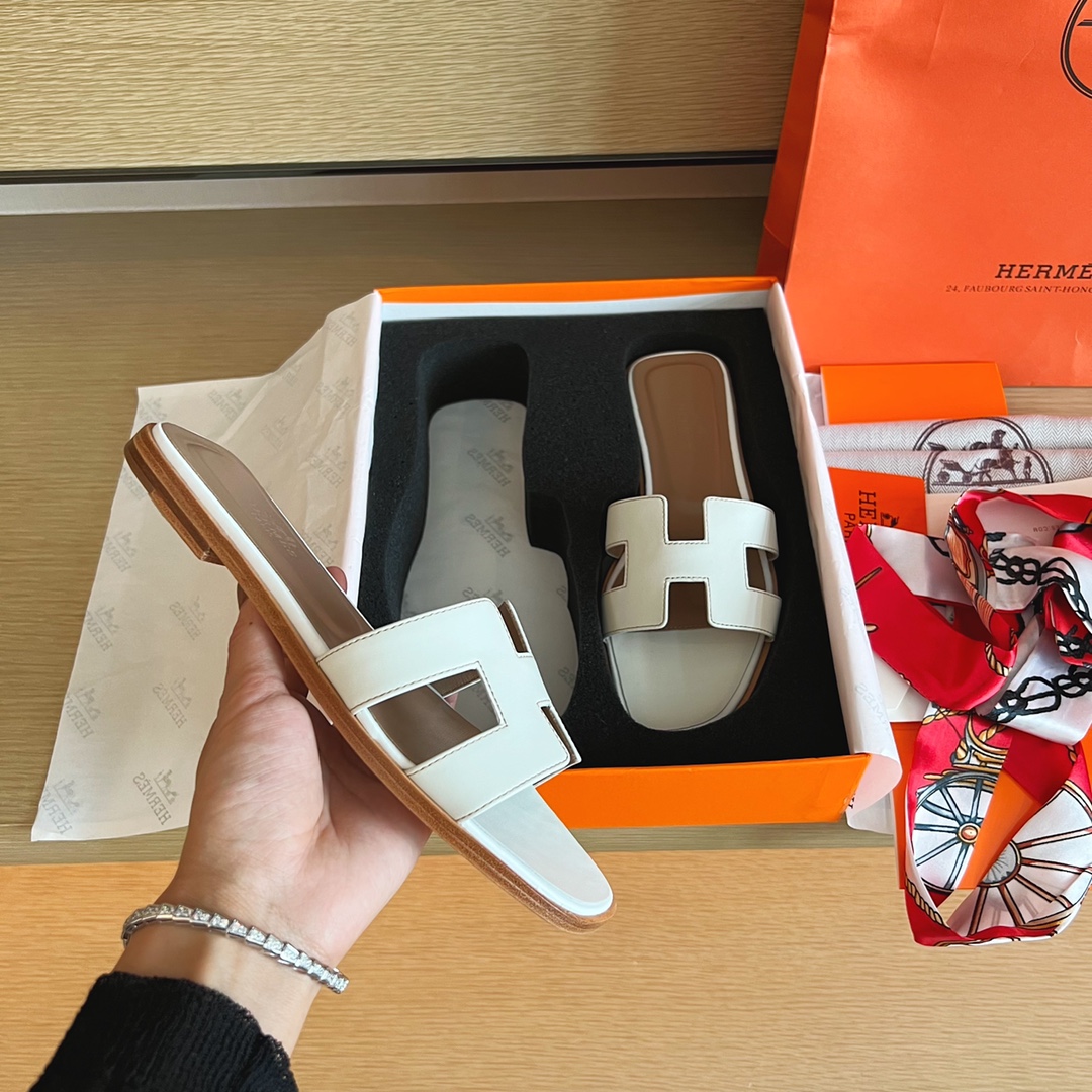 Hermes Summer footwear