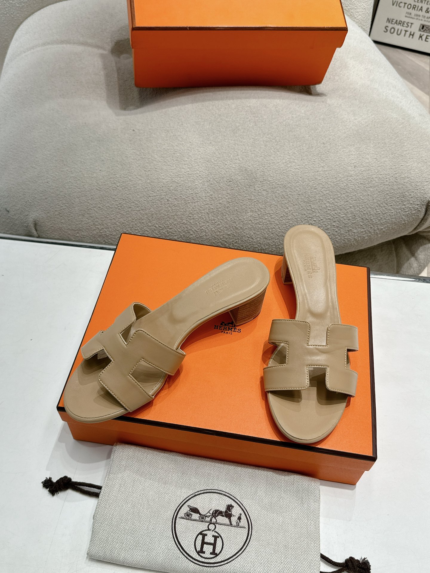 Hermes Summer footwear