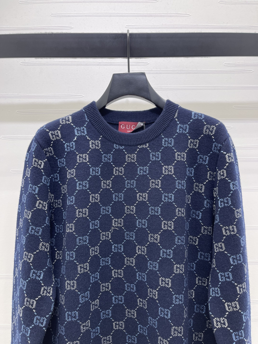 Gucci Clothing-213