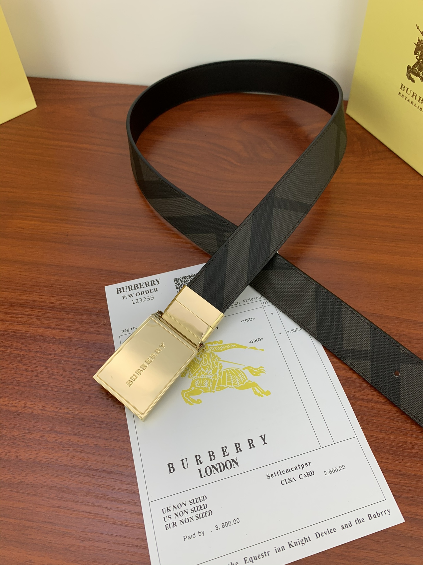 Burberry belt-110