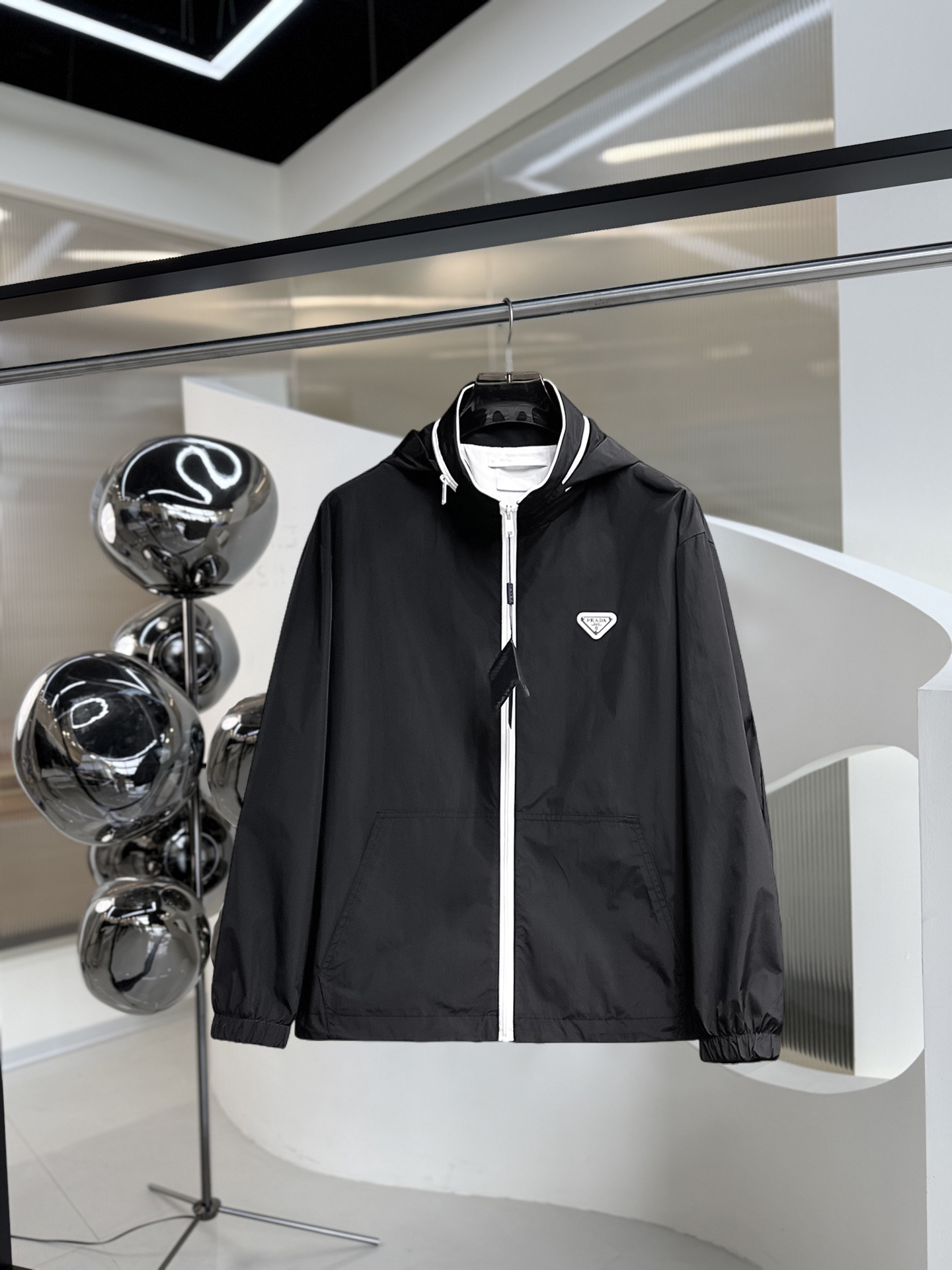 Prada Clothing-115