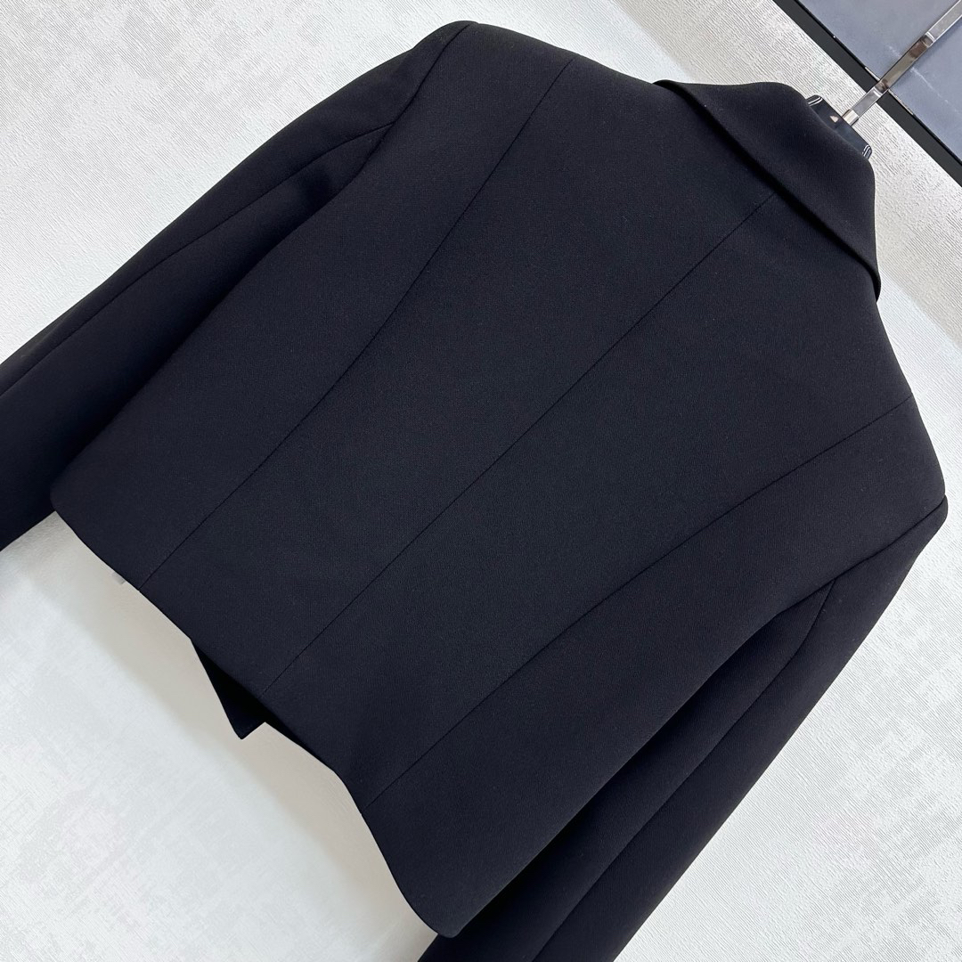 Gucci Clothing-304
