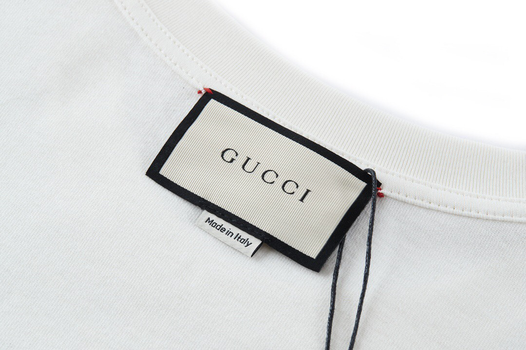 Gucci clothing-96