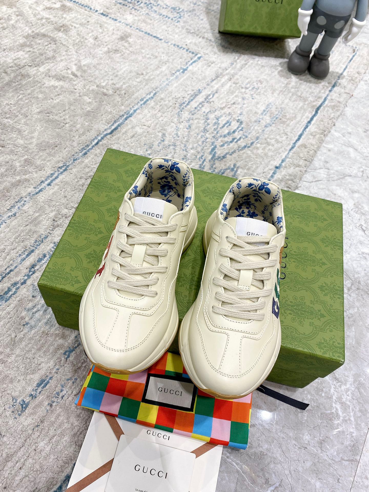 Gucci Sneakers-200