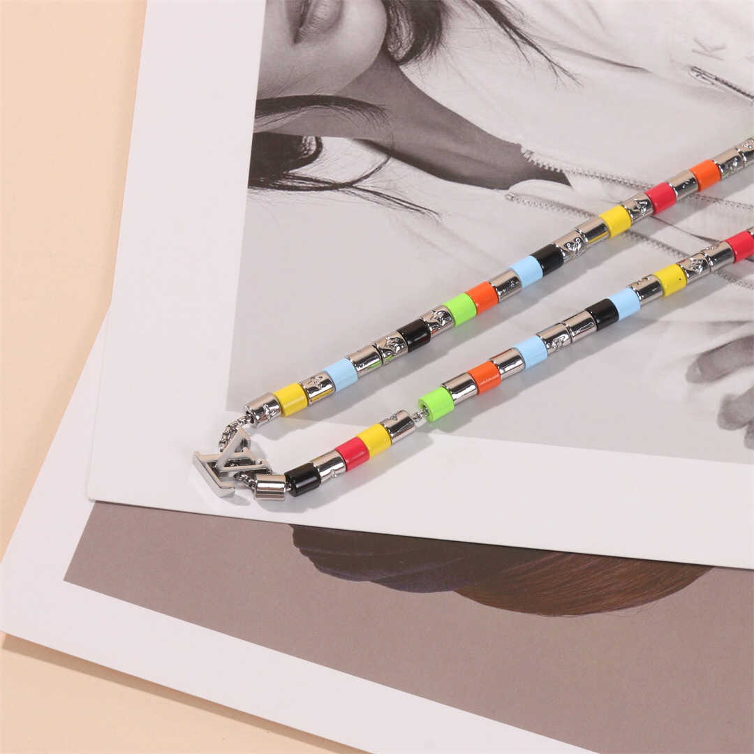 LV necklace-6