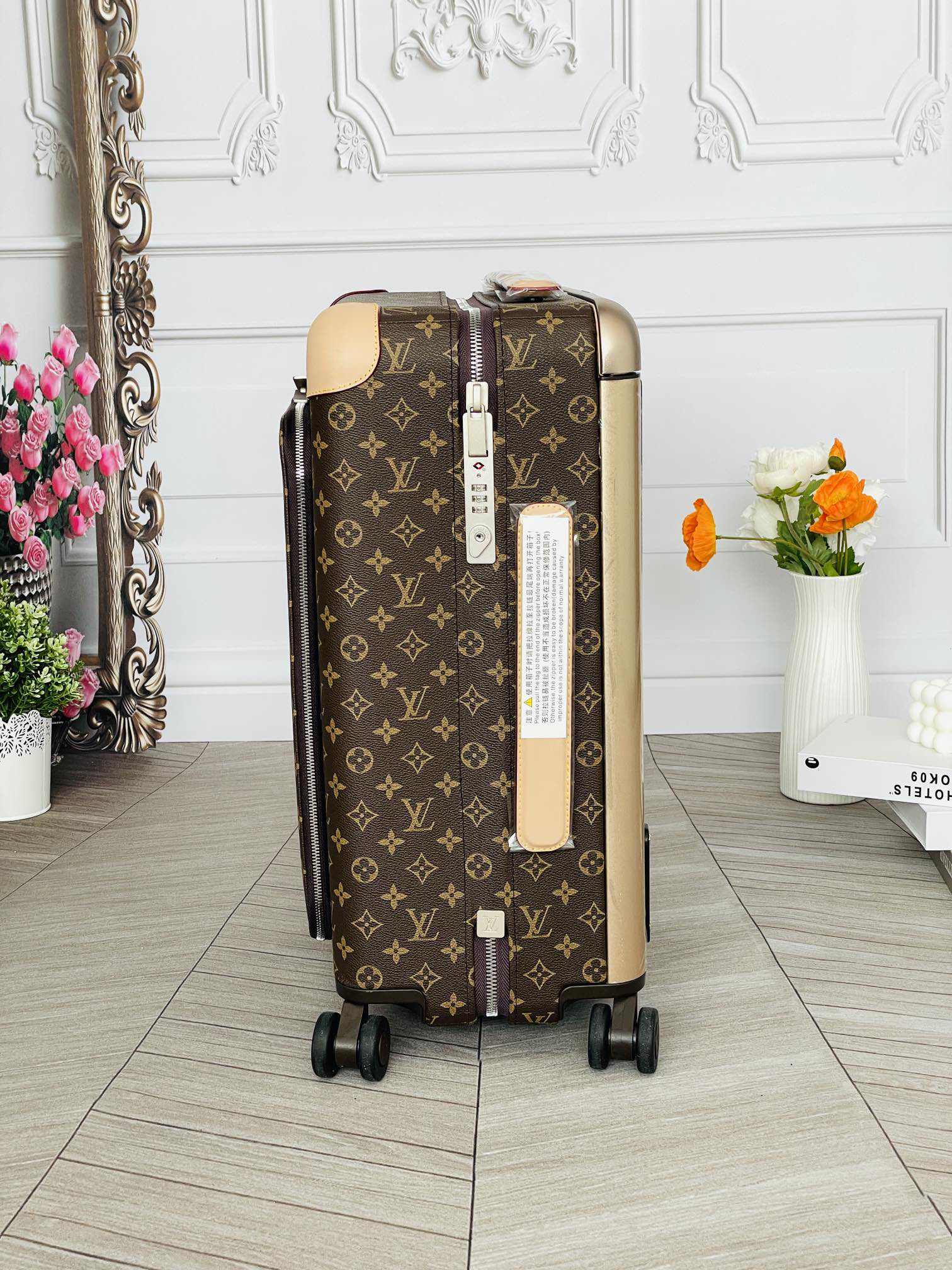 LV luggage-52