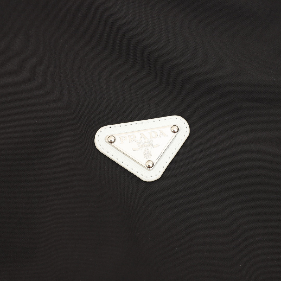 Prada Clothing-325