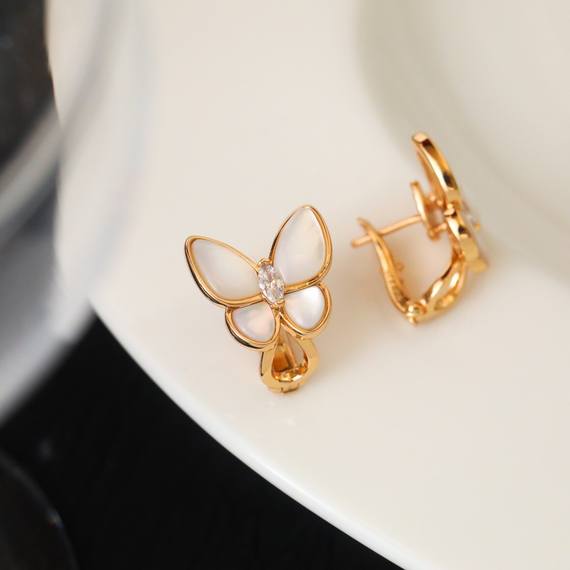 Van Cleef & Arpels earring-74