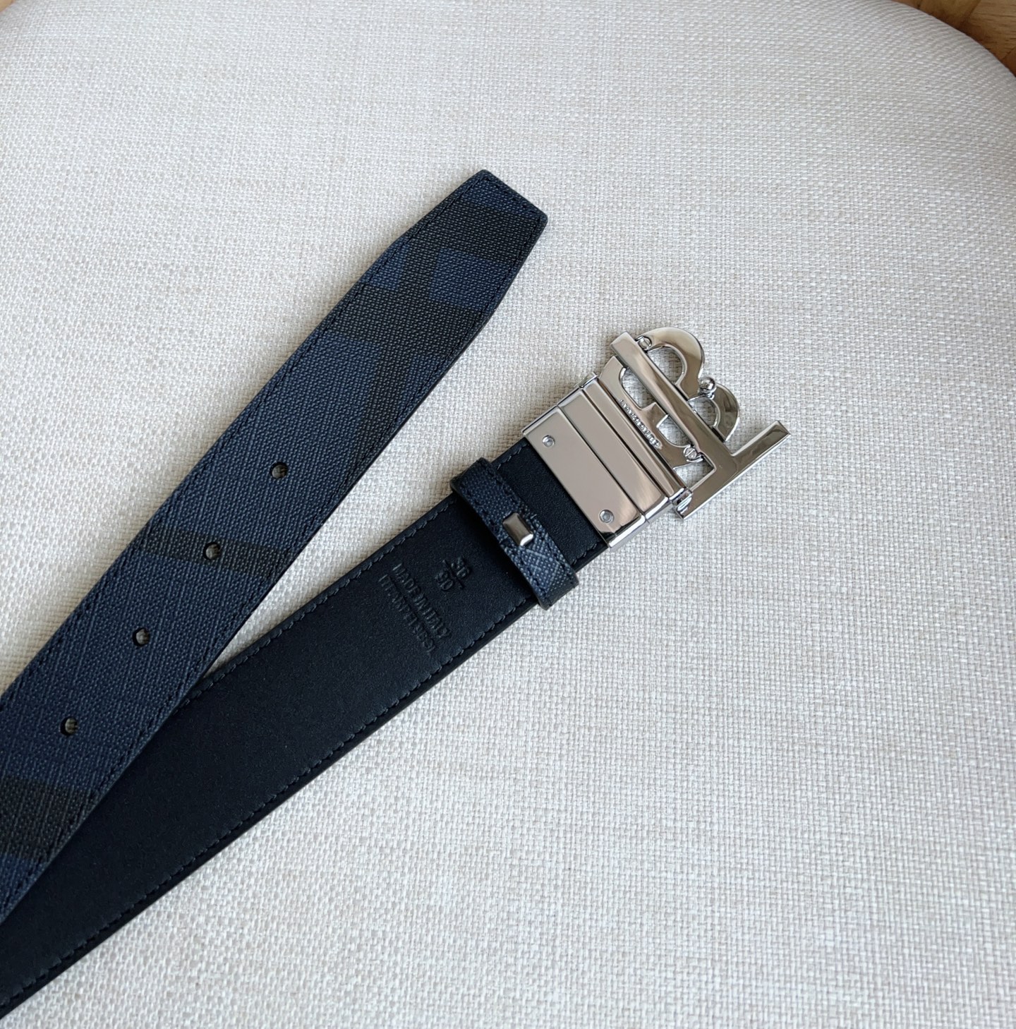 Burberry belt-60