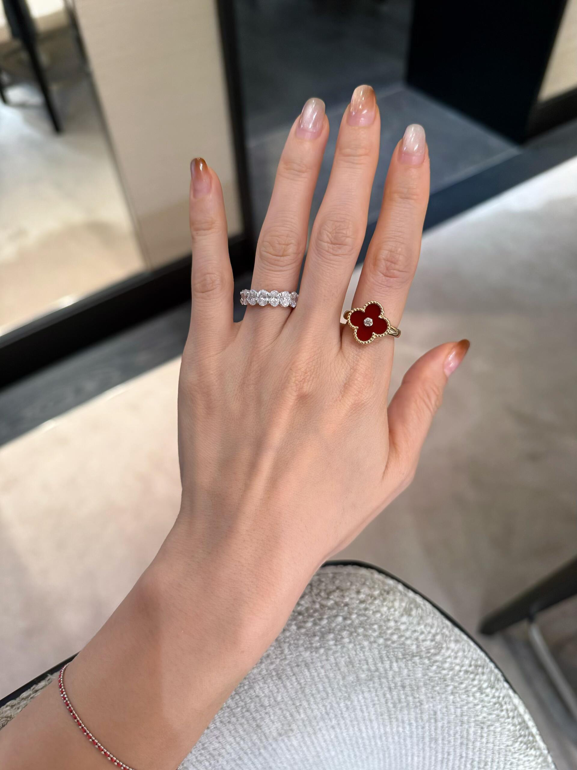 Van Cleef & Arpels ring-103