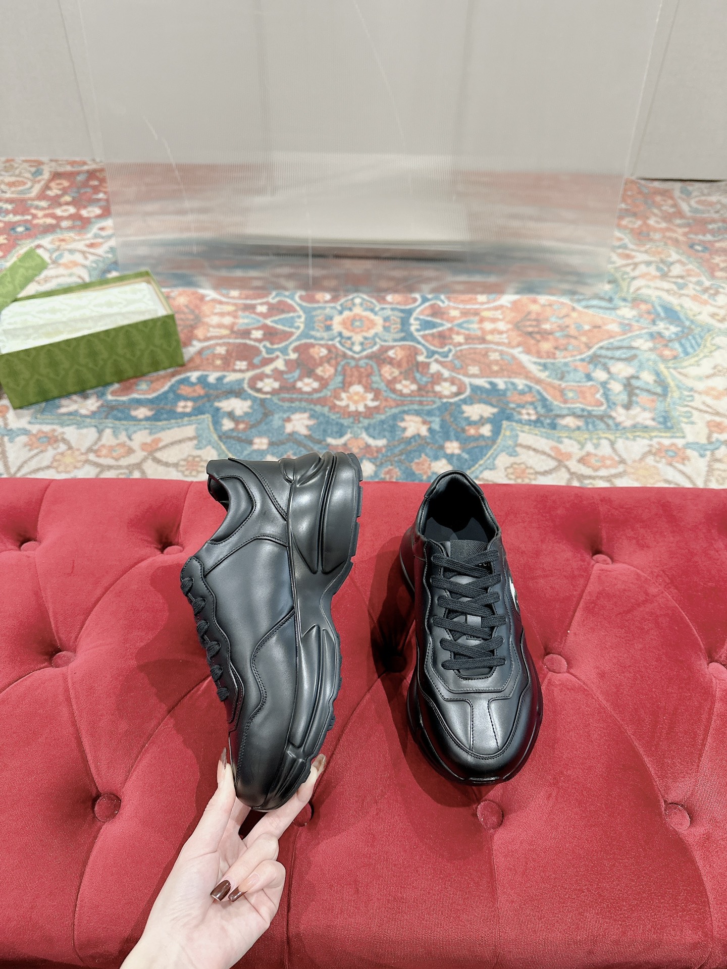 Gucci Sneakers-123