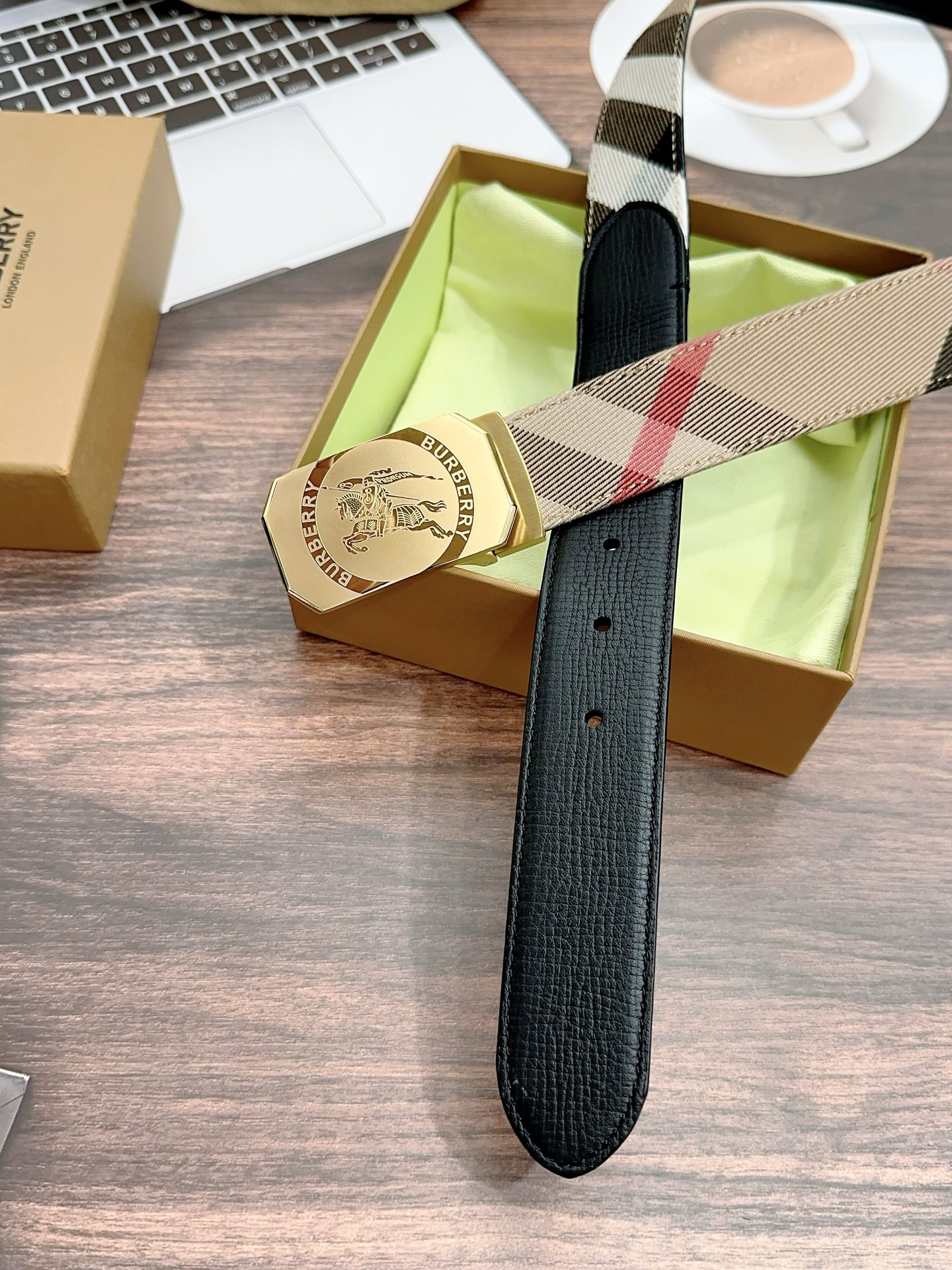 Burberry belt-67