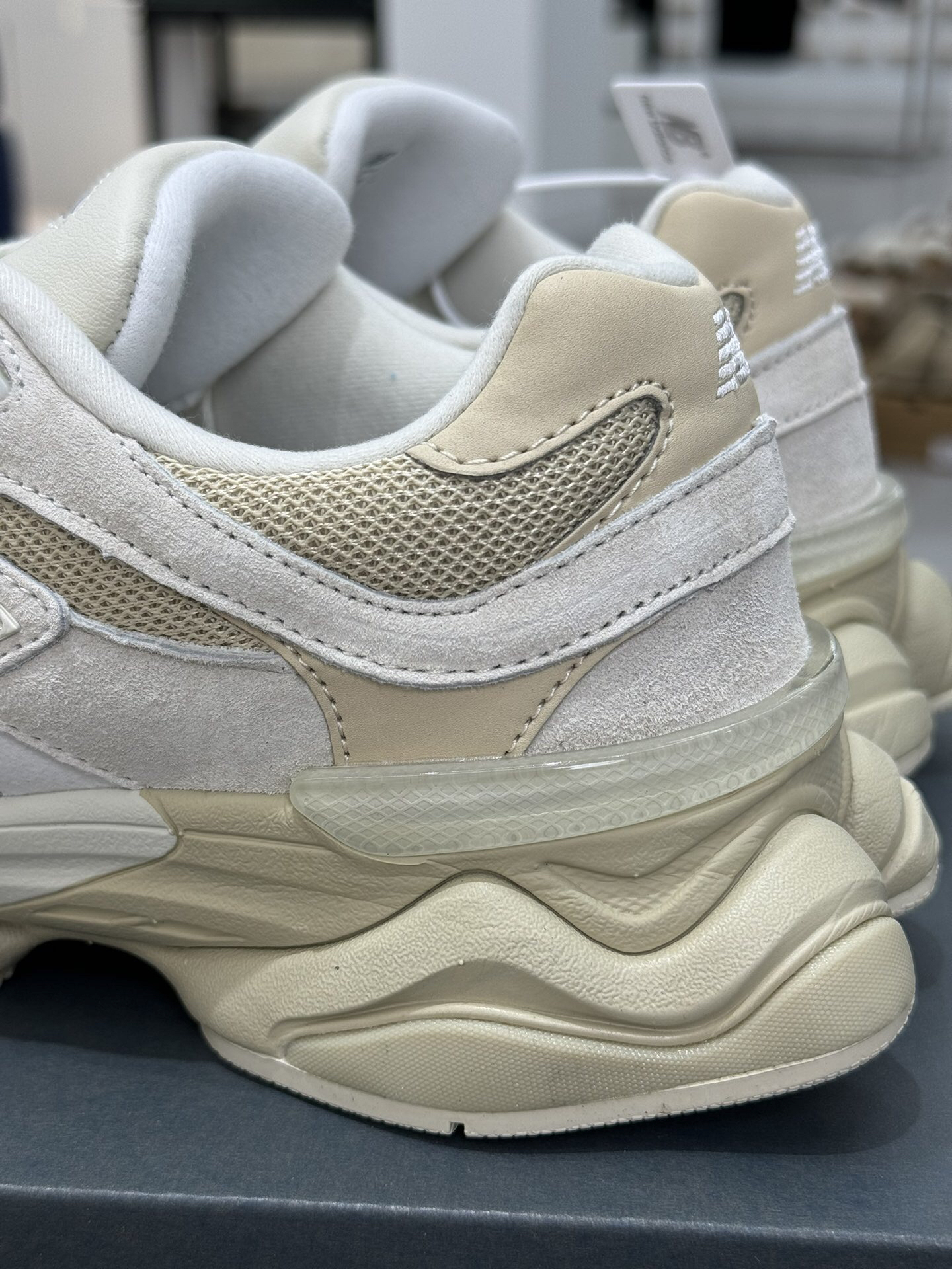 New Balance Sneakers-316