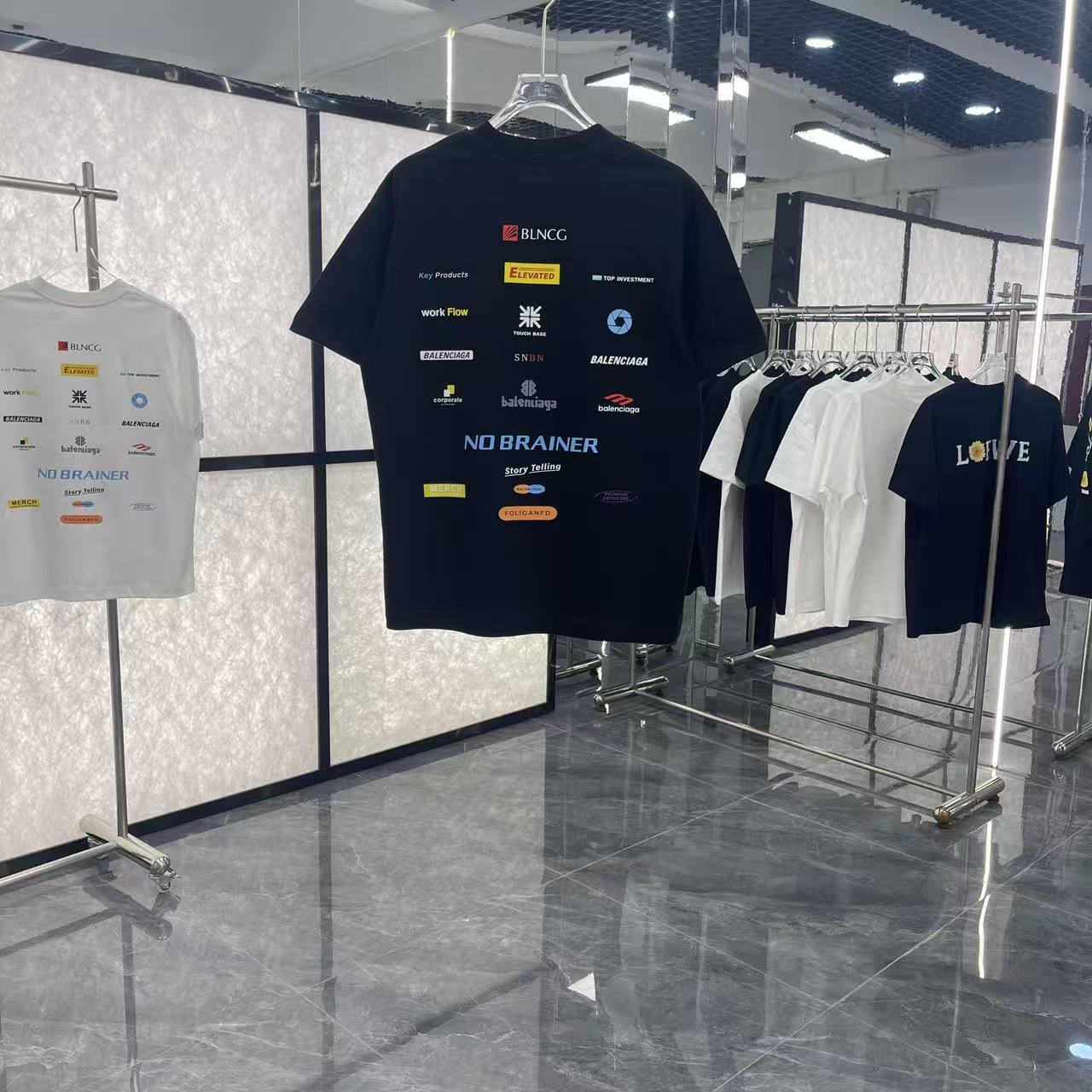 Balenciaga clothing-98