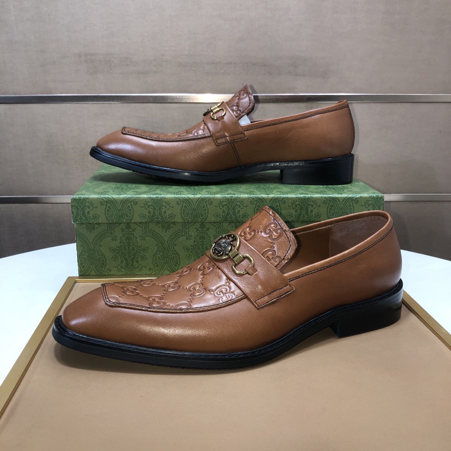 Gucci Sneakers-174