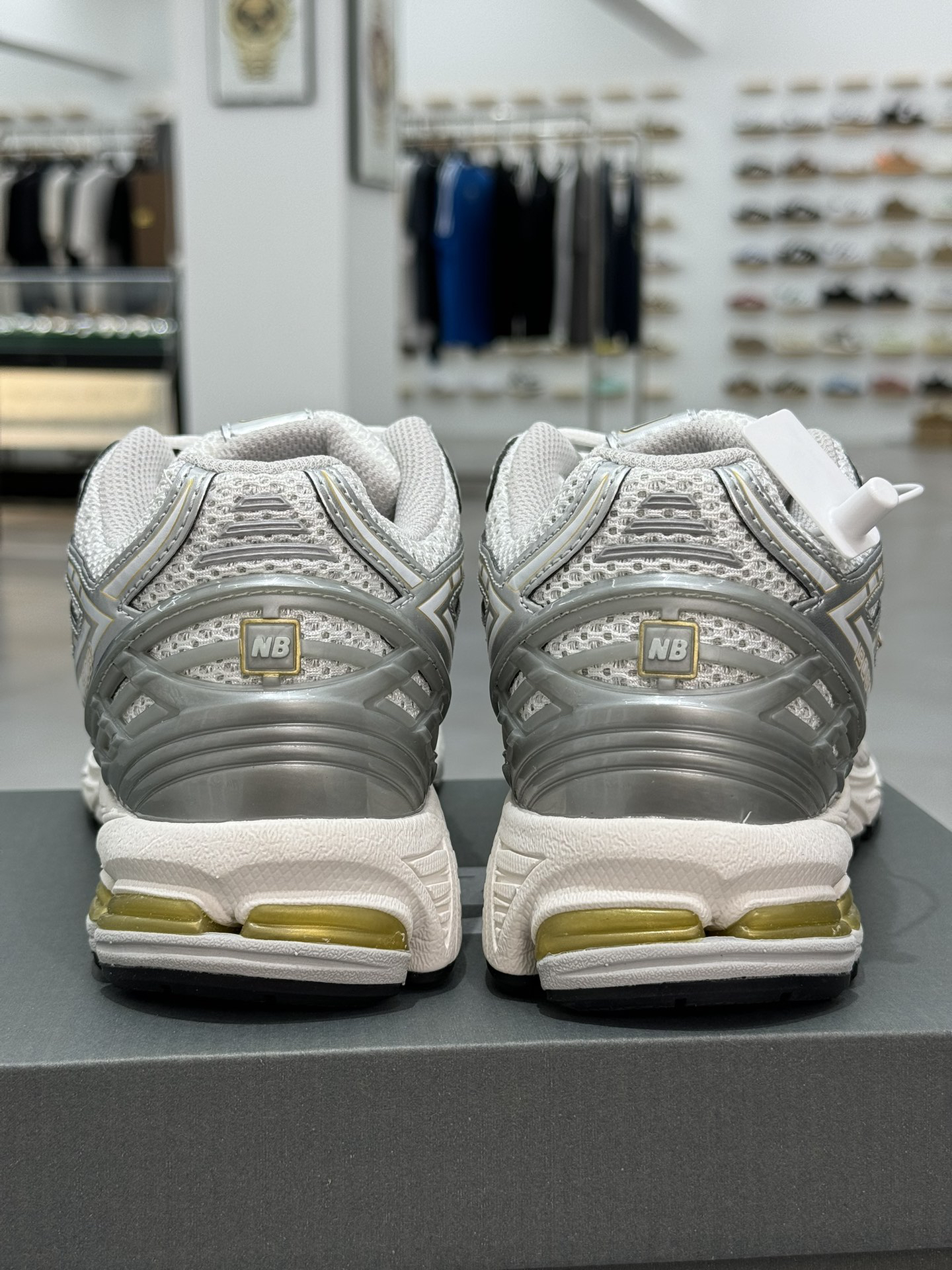 New Balance Sneakers-369