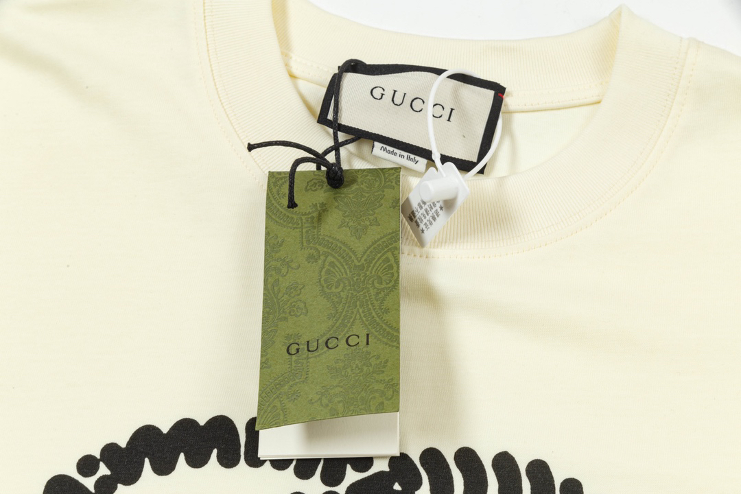 Gucci clothing-78
