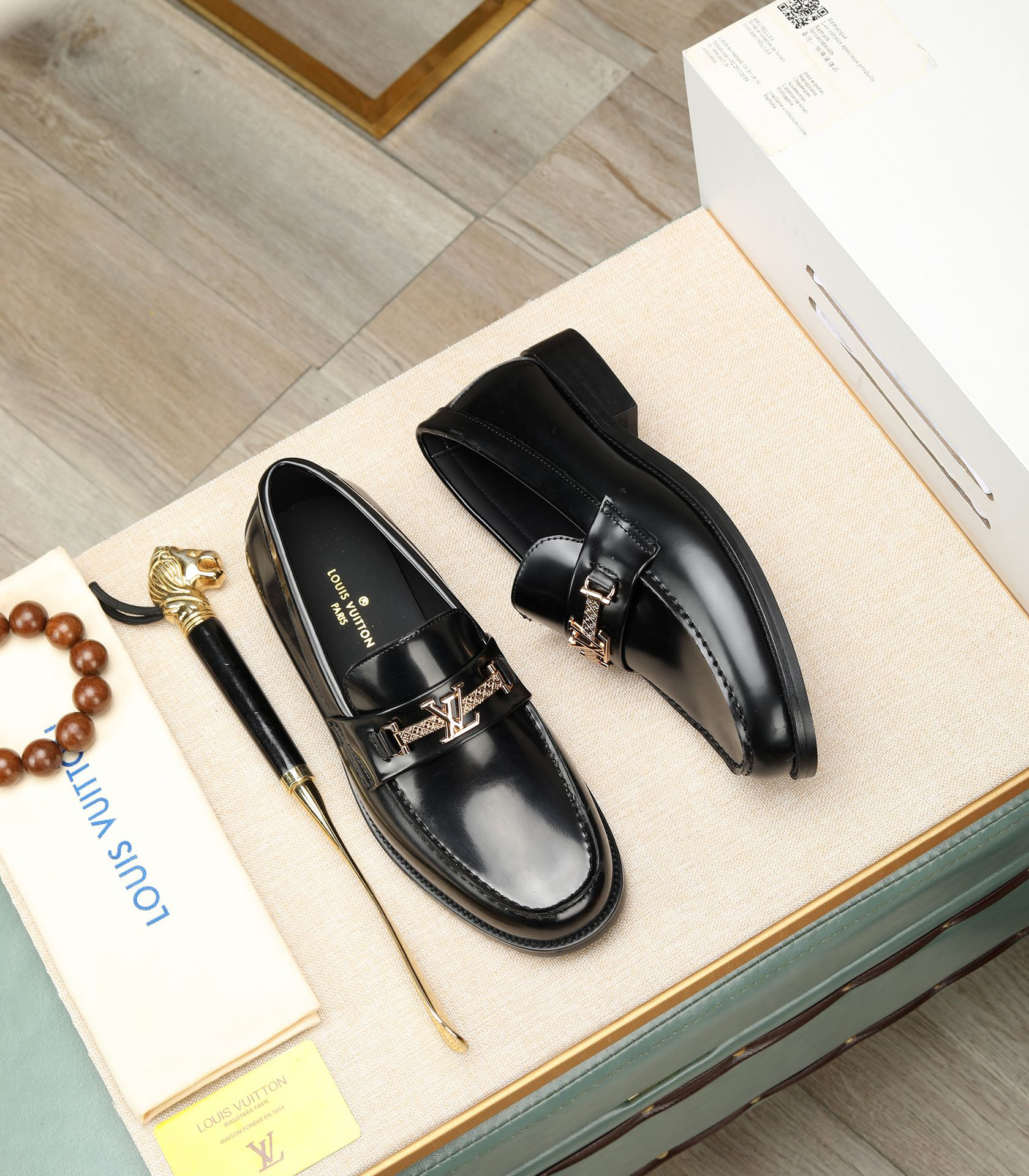 LV men's leather shoes-47