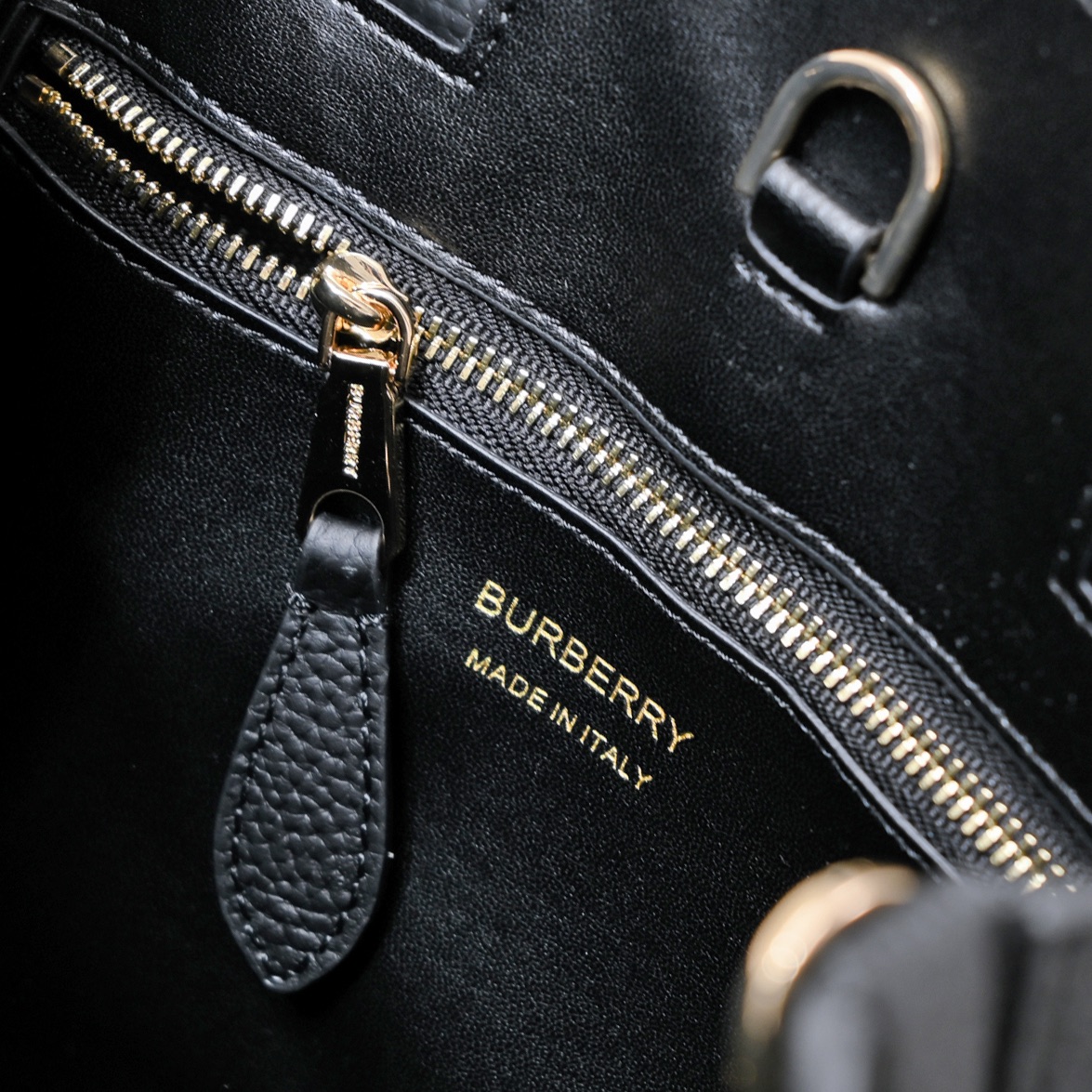 Burberry Hot New Product-1