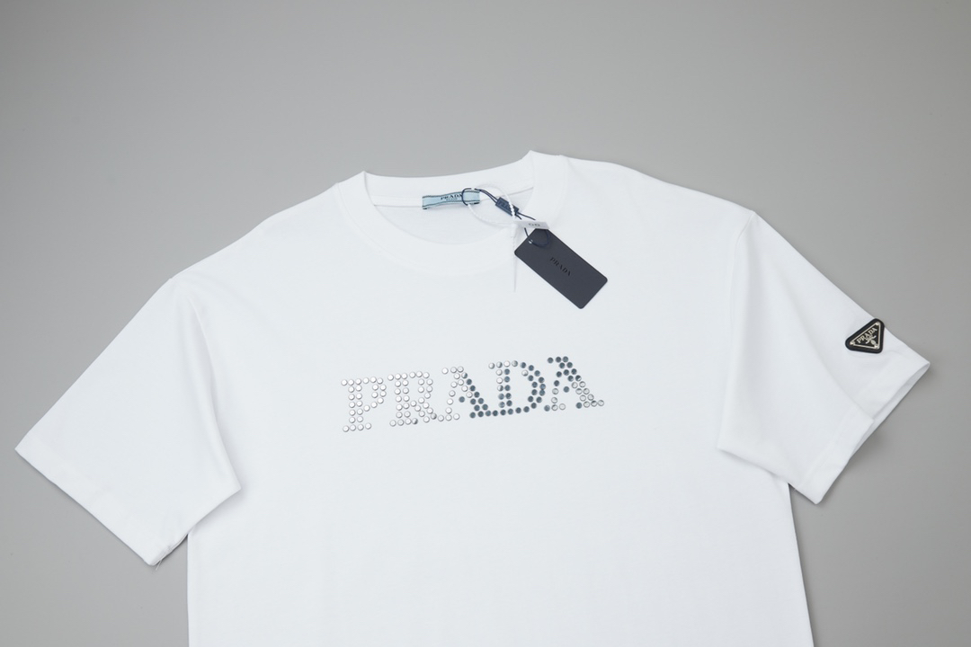 Prada clothing-300