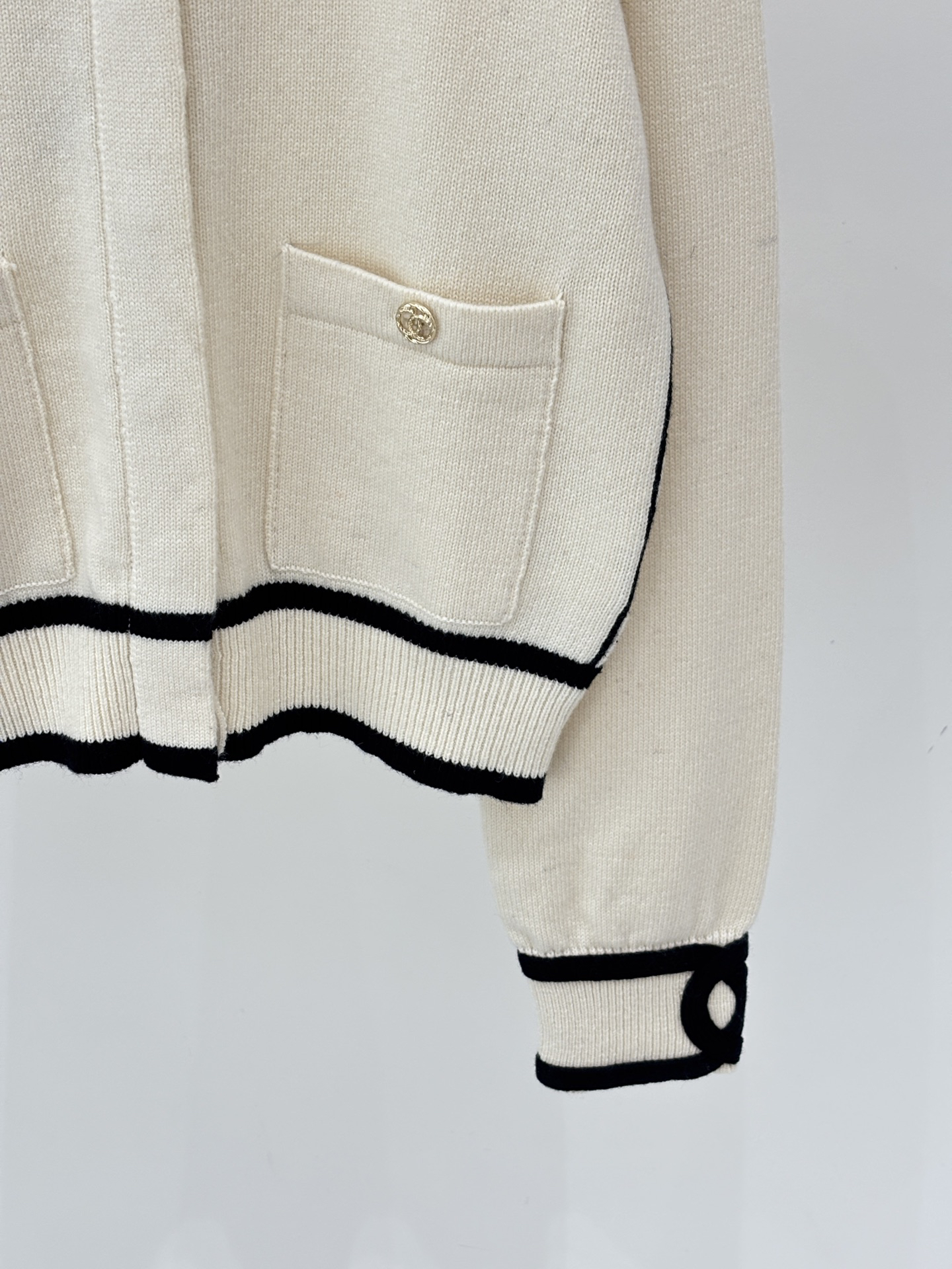 Chanel Clothing-75