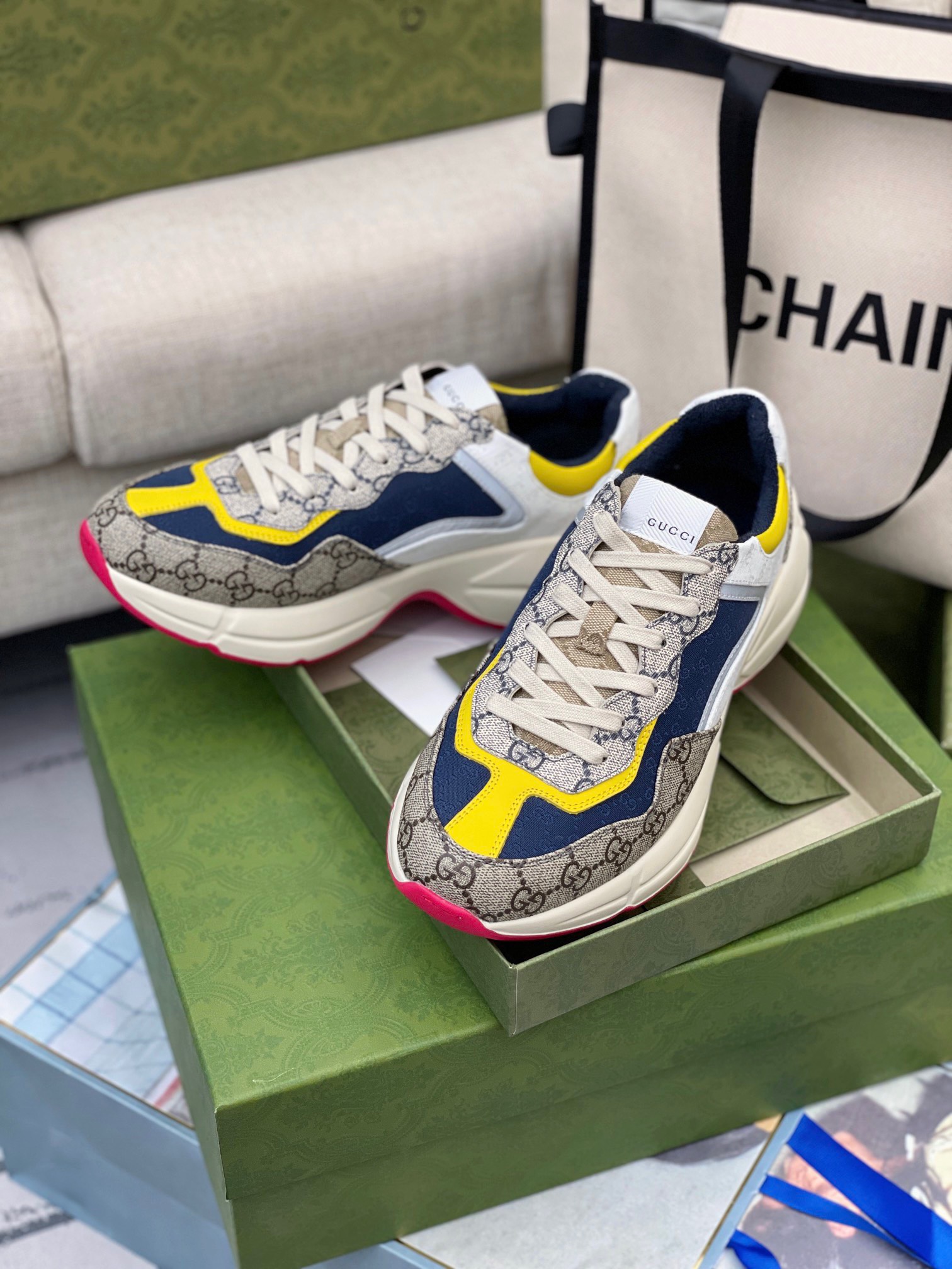 Gucci Sneakers-204