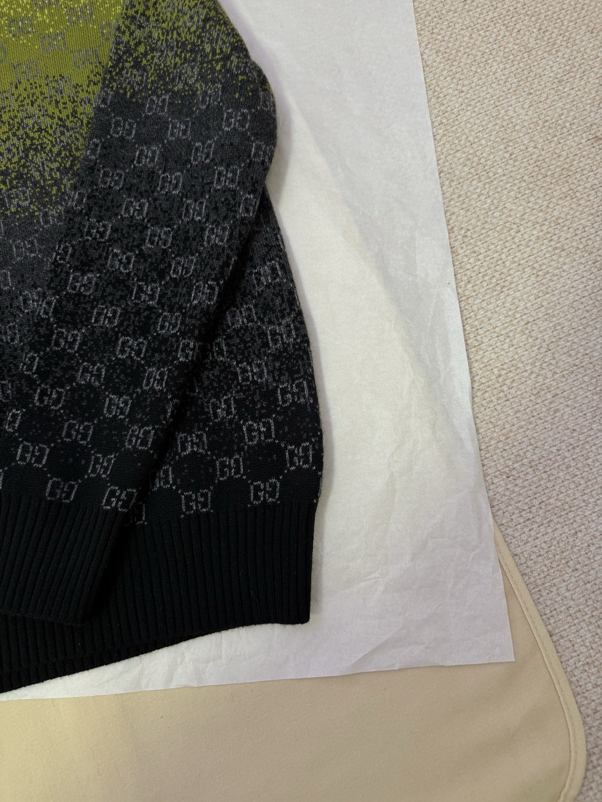 Gucci Clothing-2