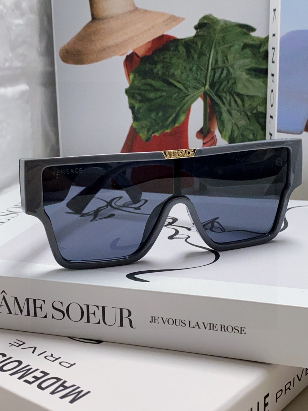 Versace glasses-12