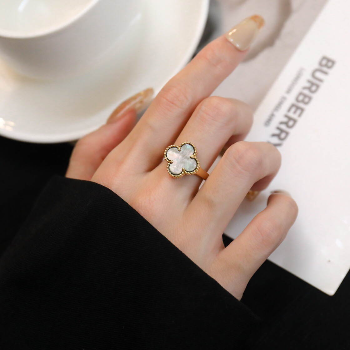 Van Cleef & Arpels ring-16