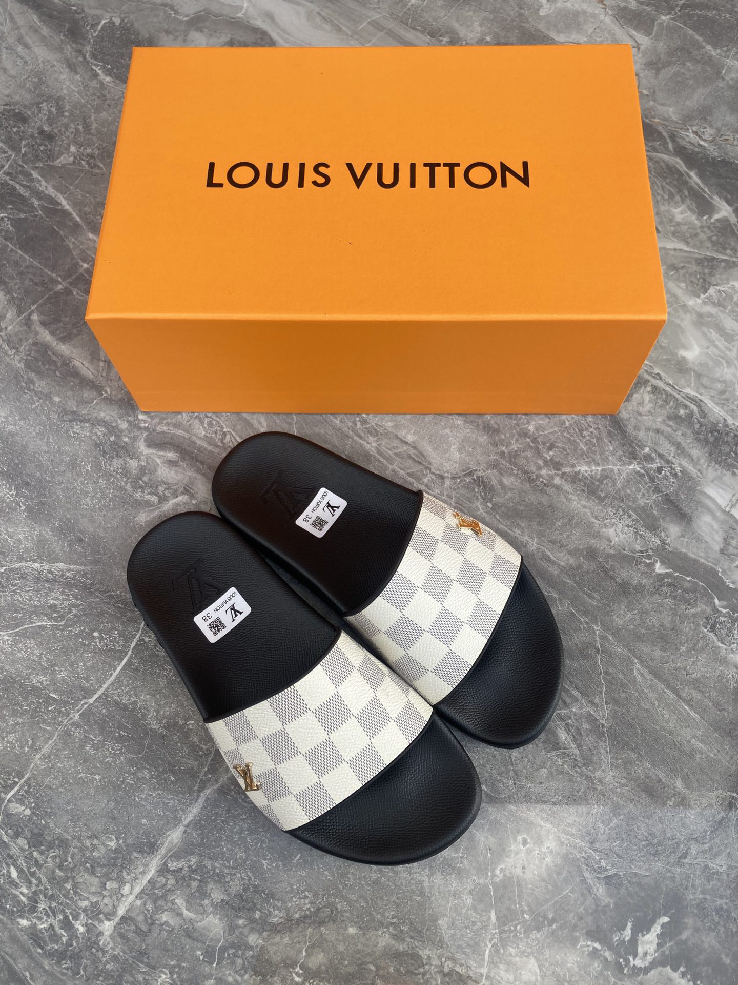 LV Summer footwear