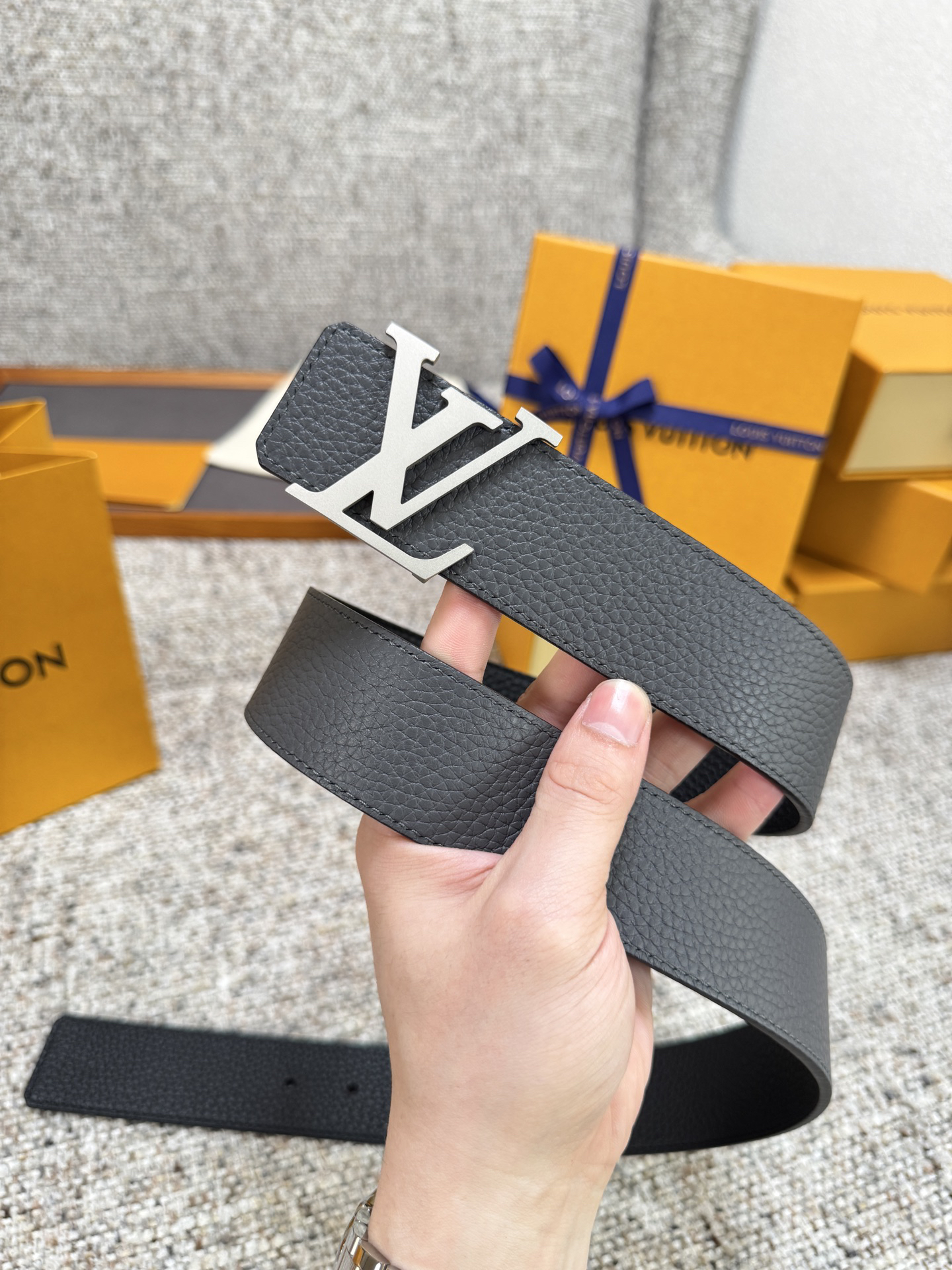 Lv belt-97