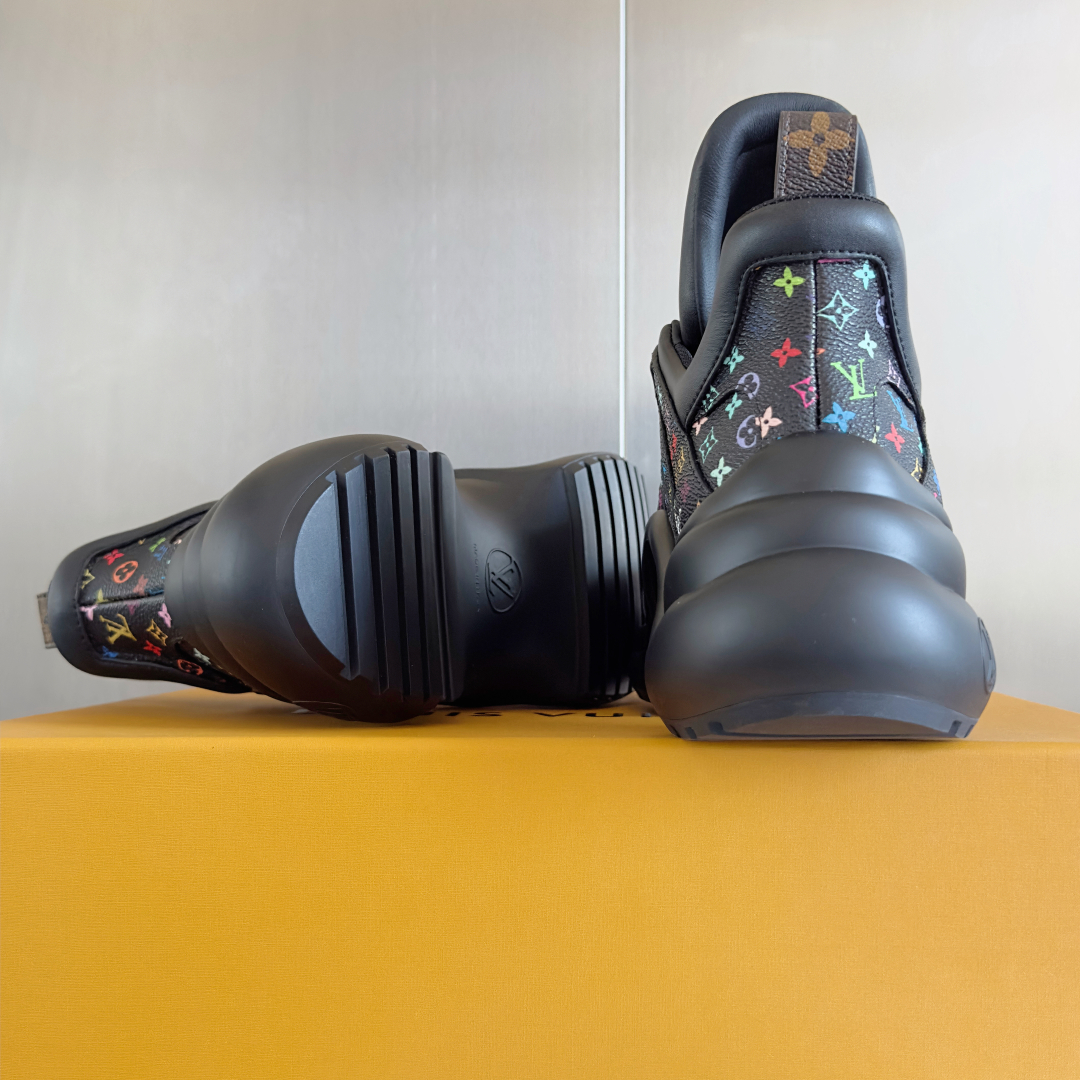 Lv Sneakers-213