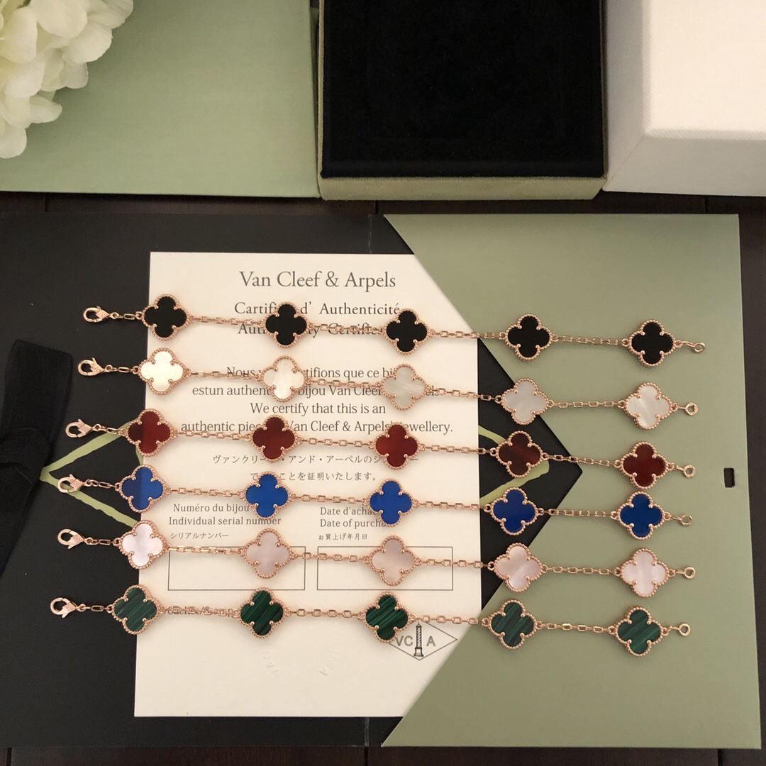 Van Cleef & Arpels necklace-136