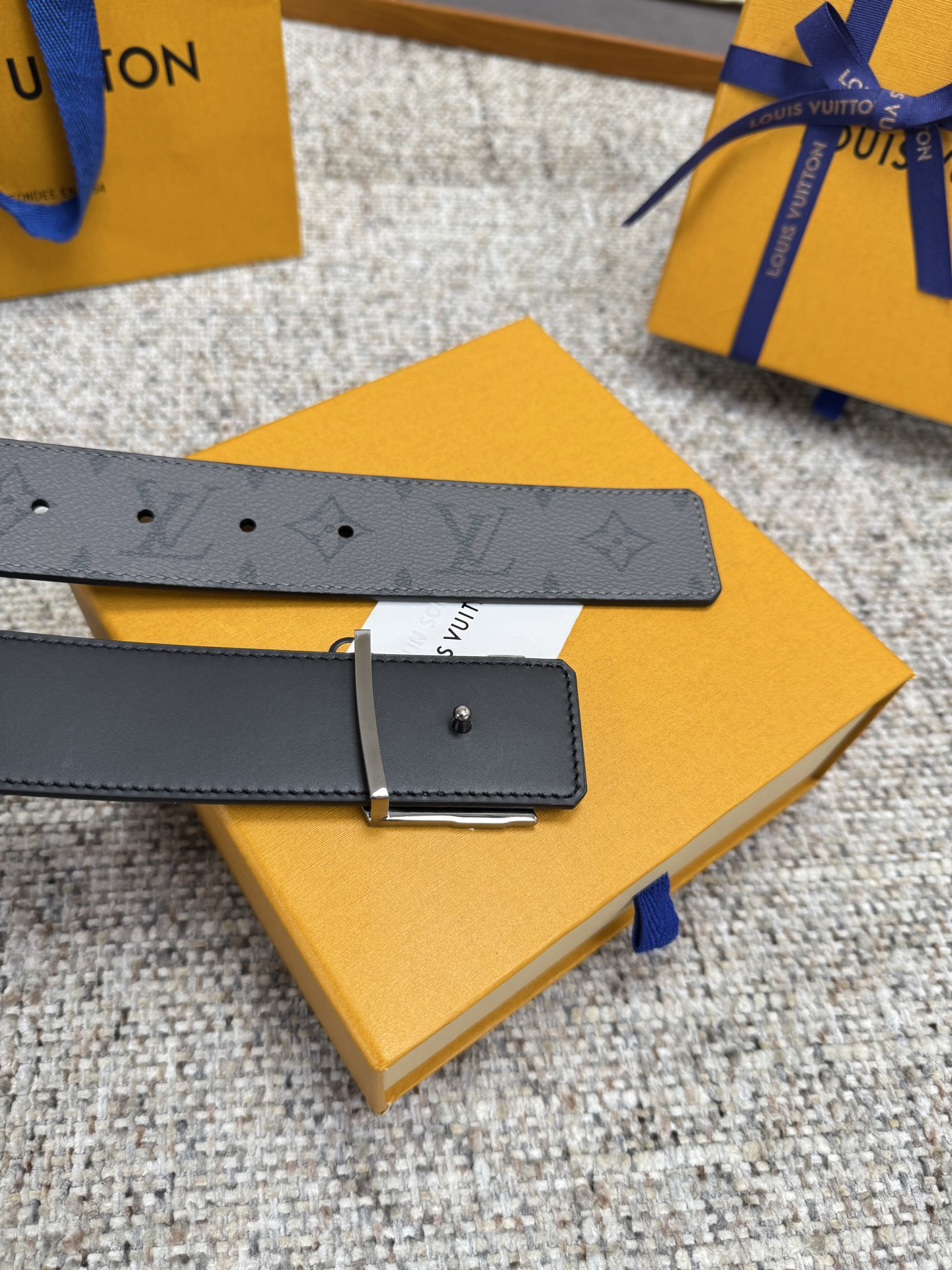 Lv belt-61