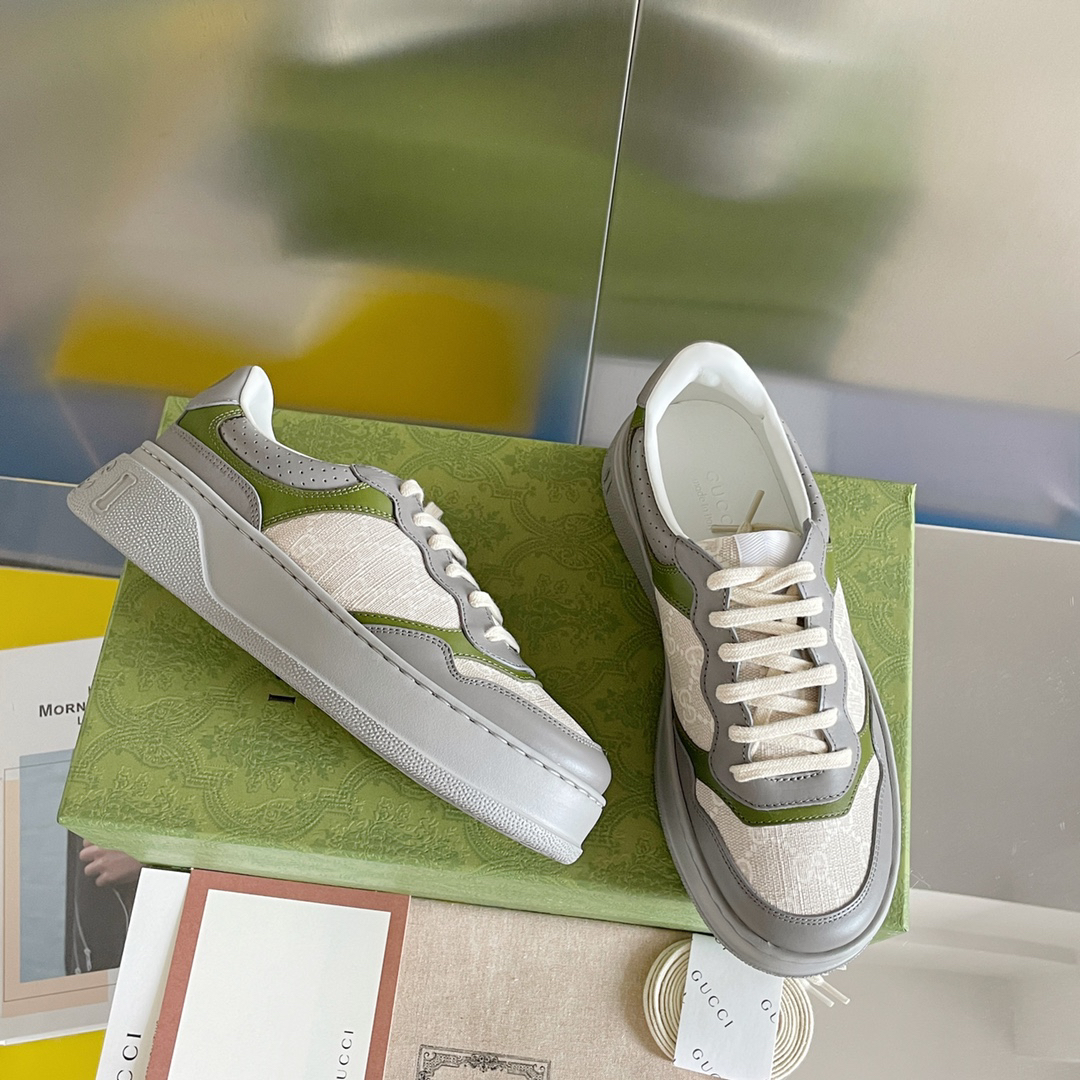 Gucci Sneakers-166