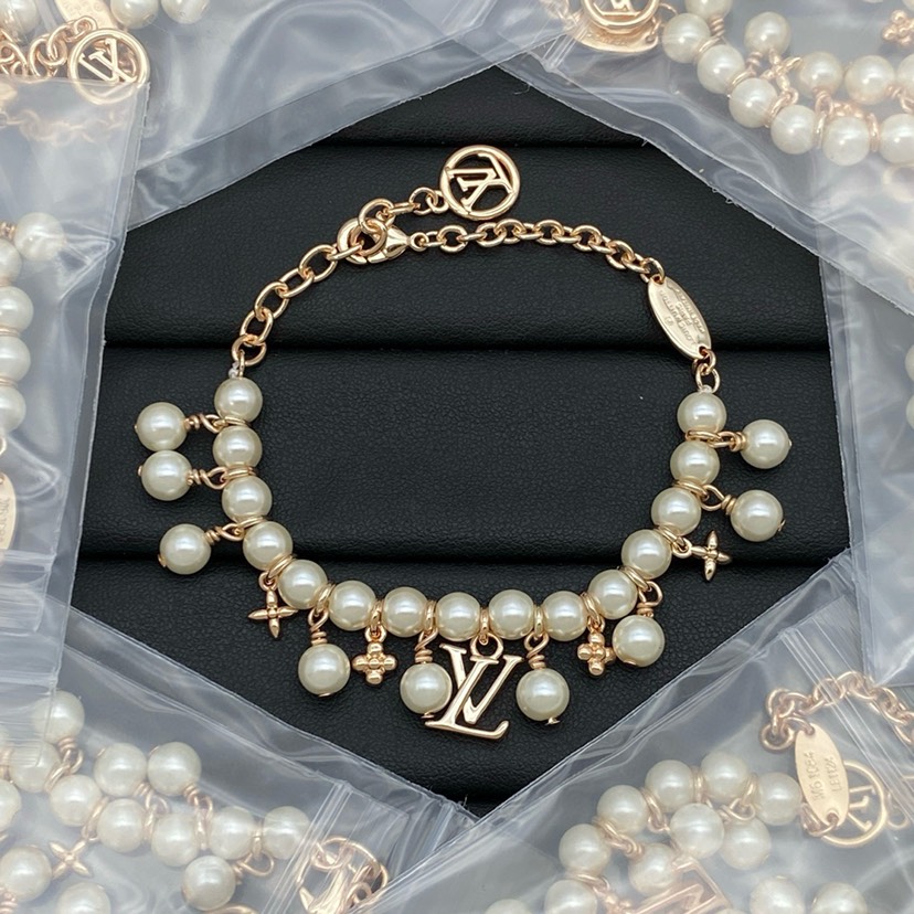 LV Bracelet-13
