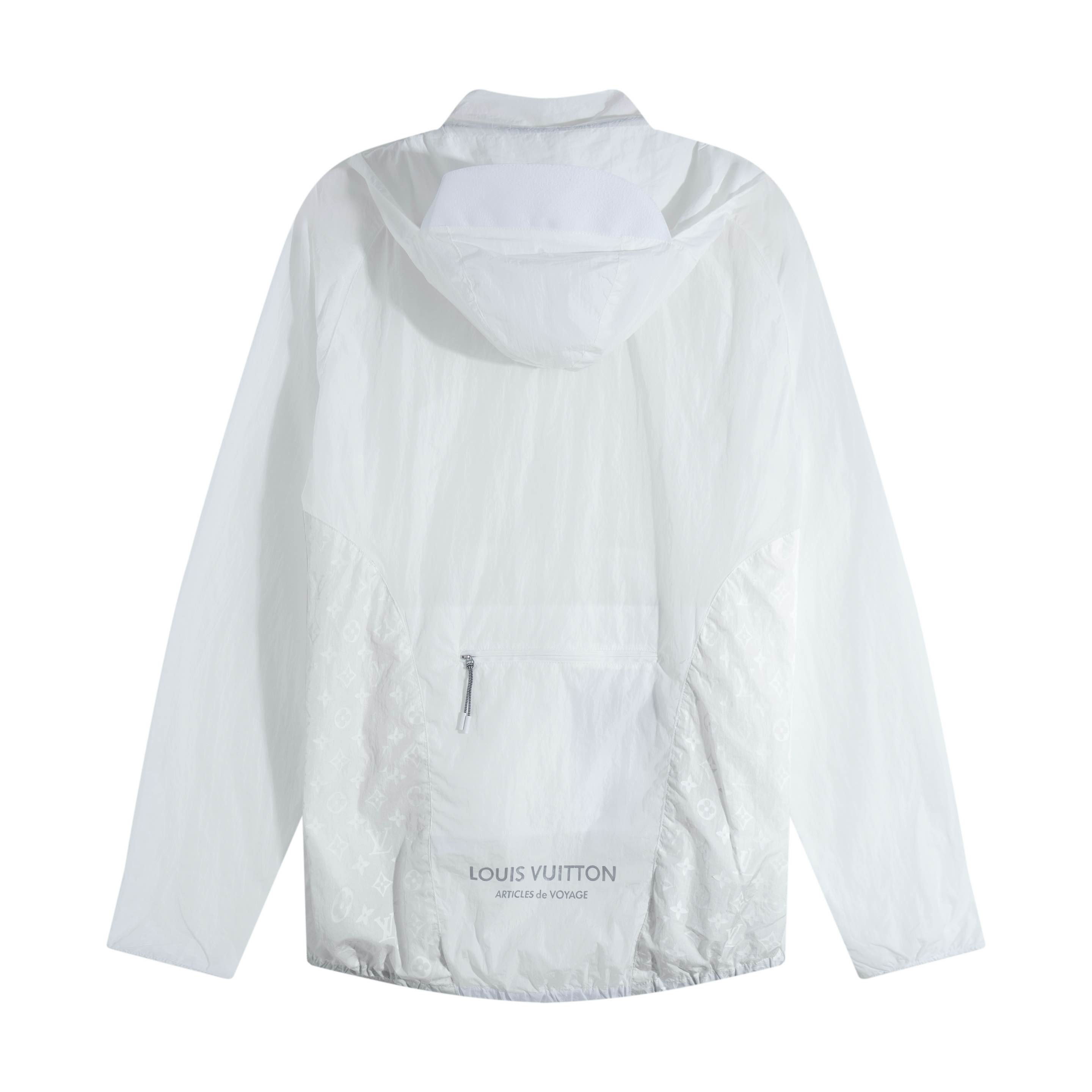 LV Clothing-345