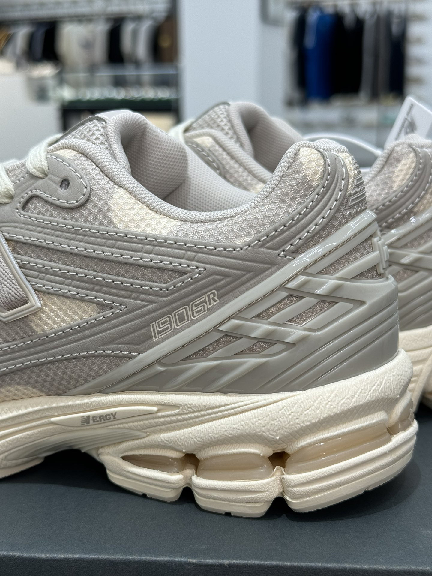 New Balance Sneakers-358