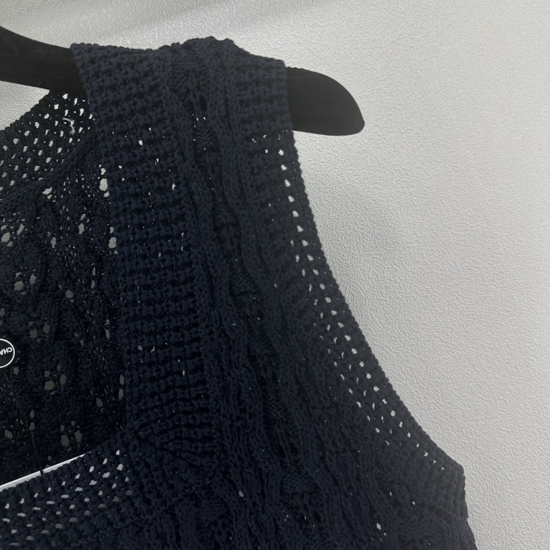 Chanel Clothing-14