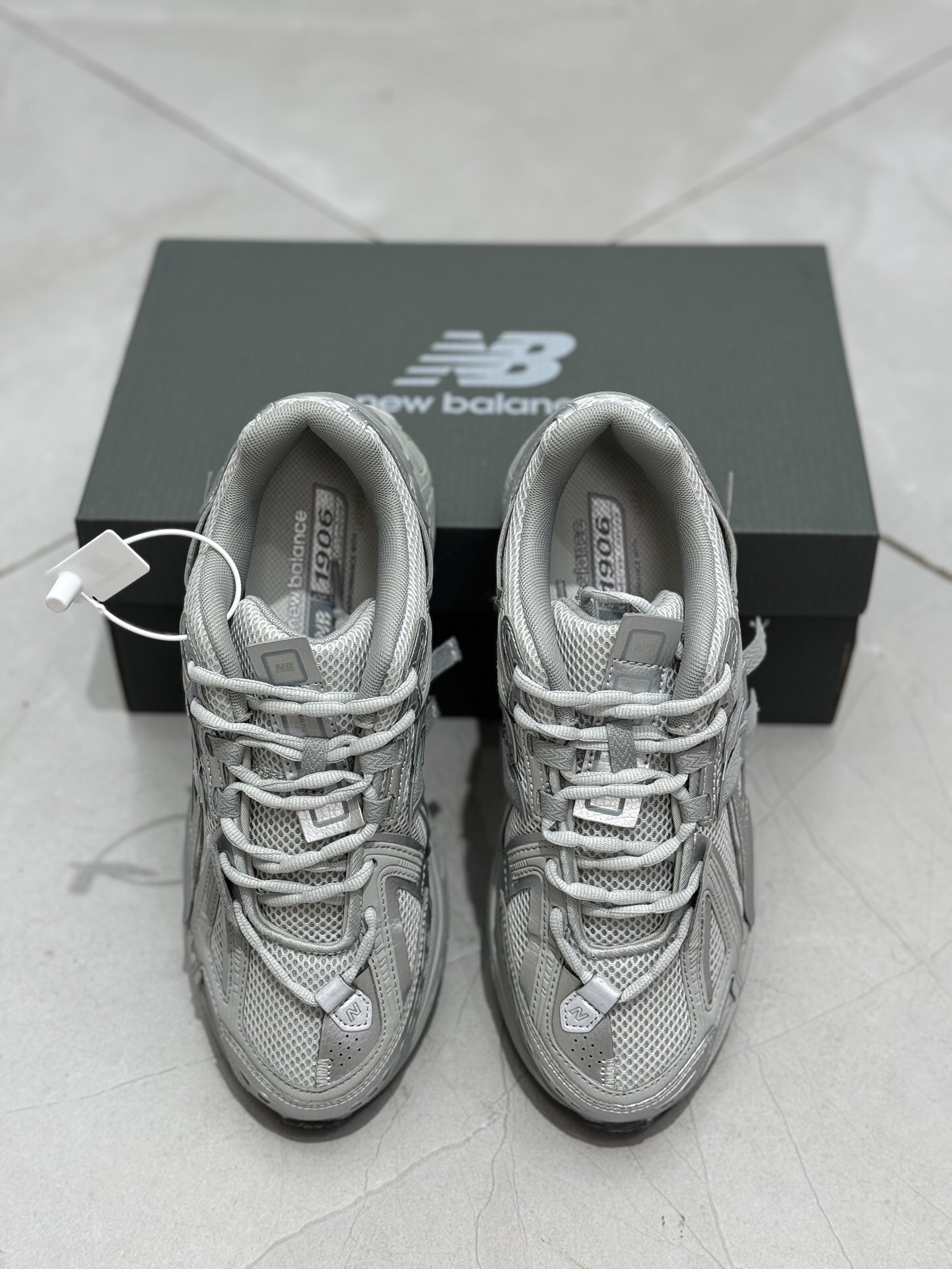 New Balance Sneakers-128